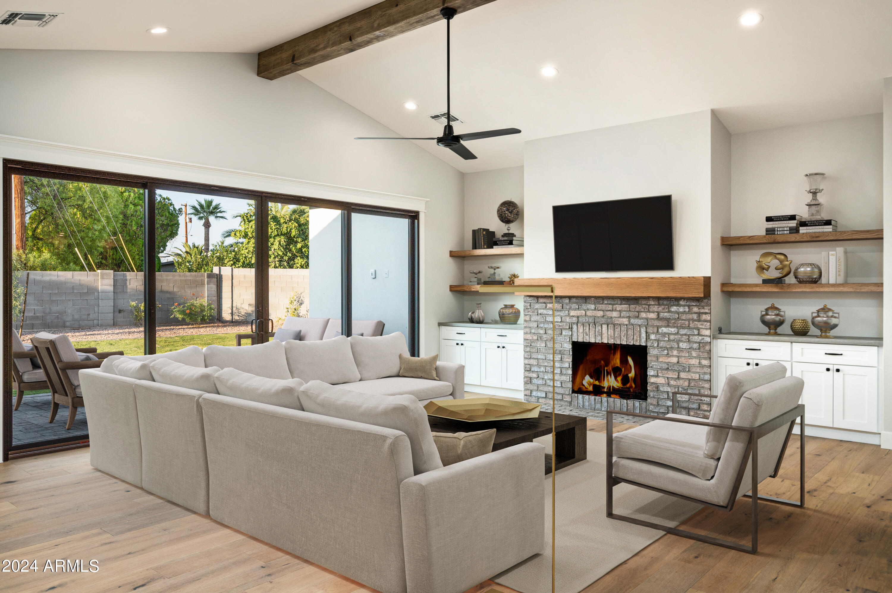 4164 E CAMELBACK Road