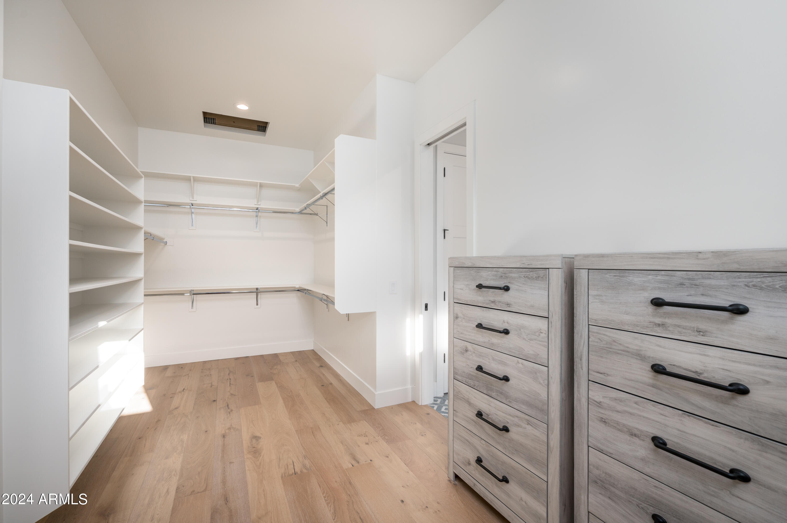 4164 E CAMELBACK Road