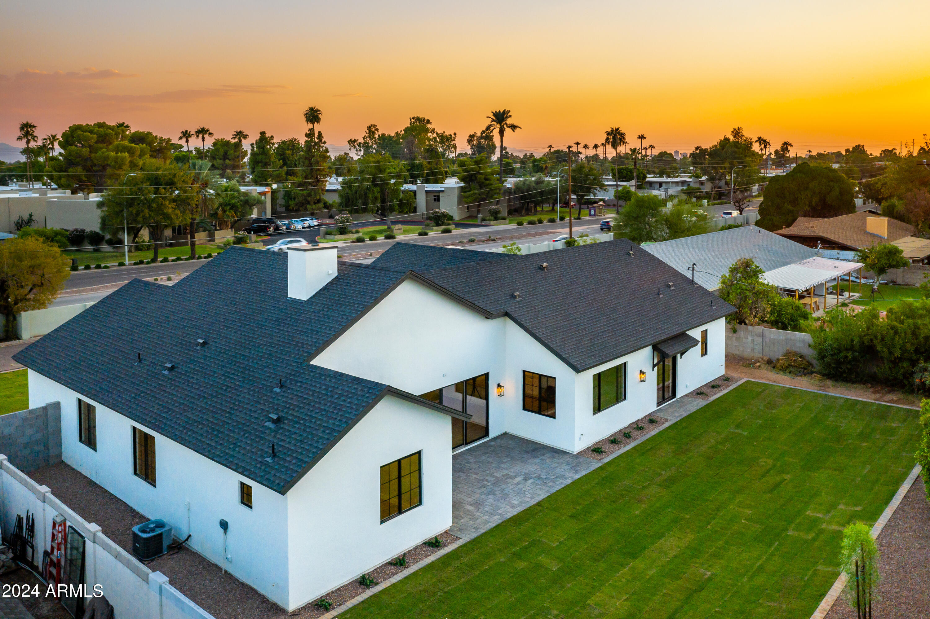 4164 E CAMELBACK Road