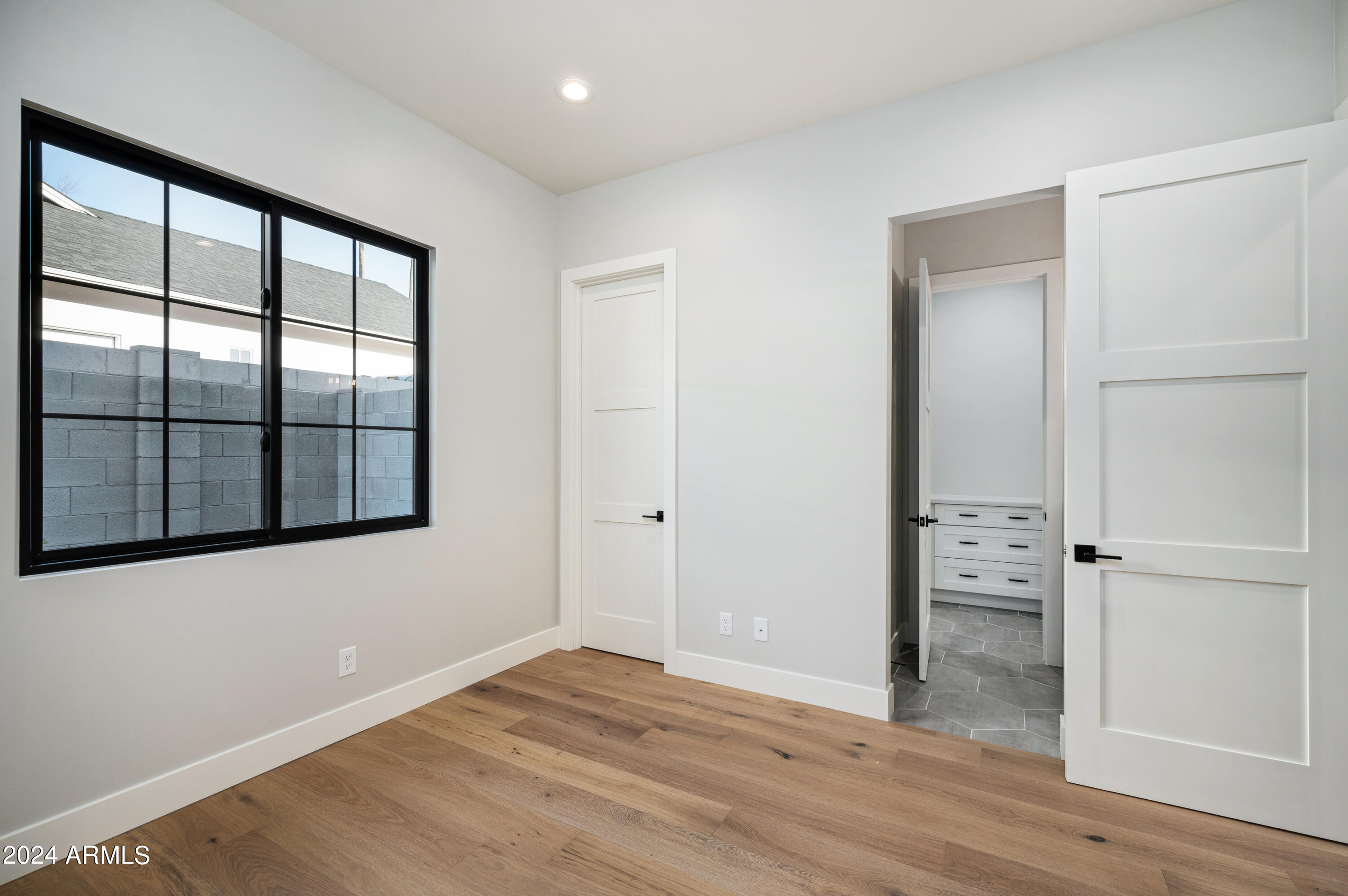 4164 E CAMELBACK Road