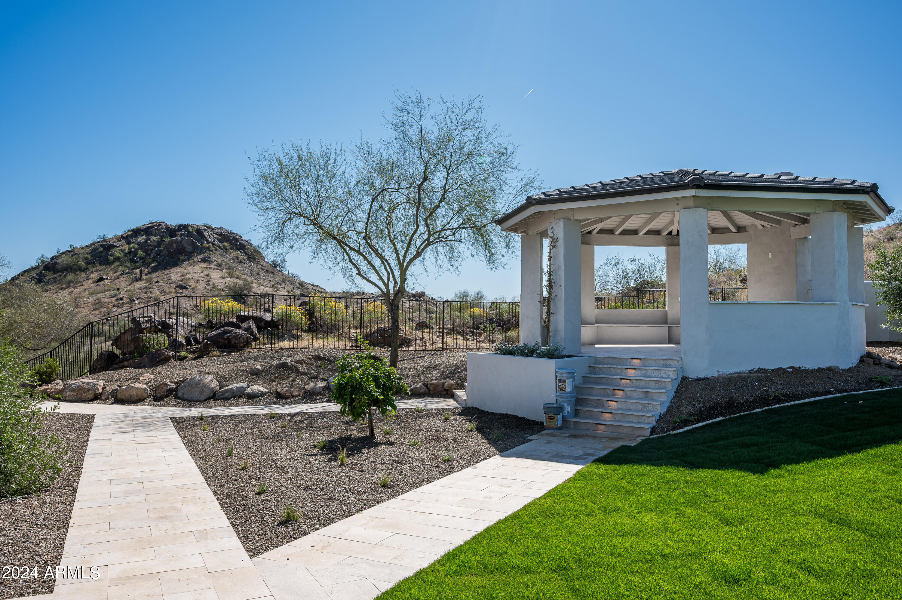 3440 E TONTO Drive