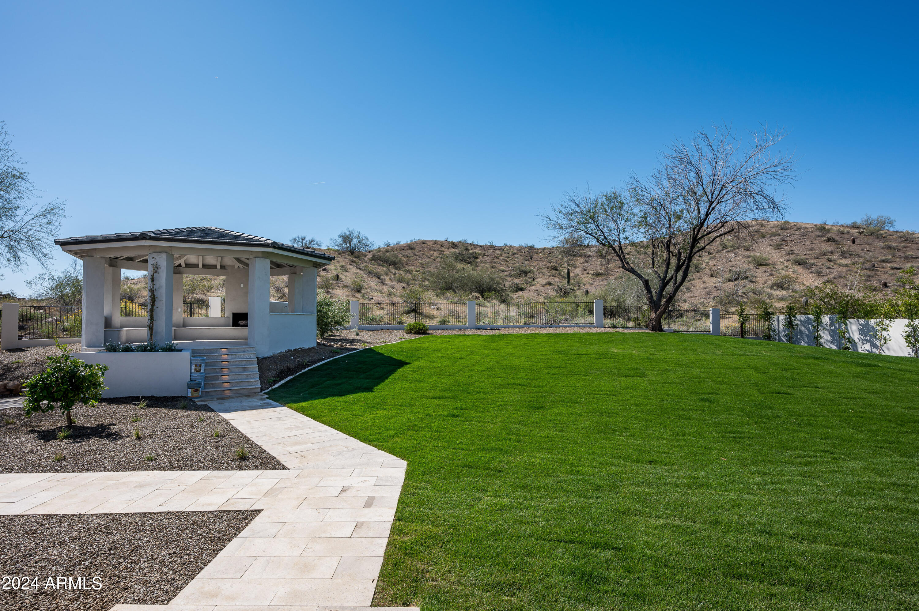 3440 E TONTO Drive