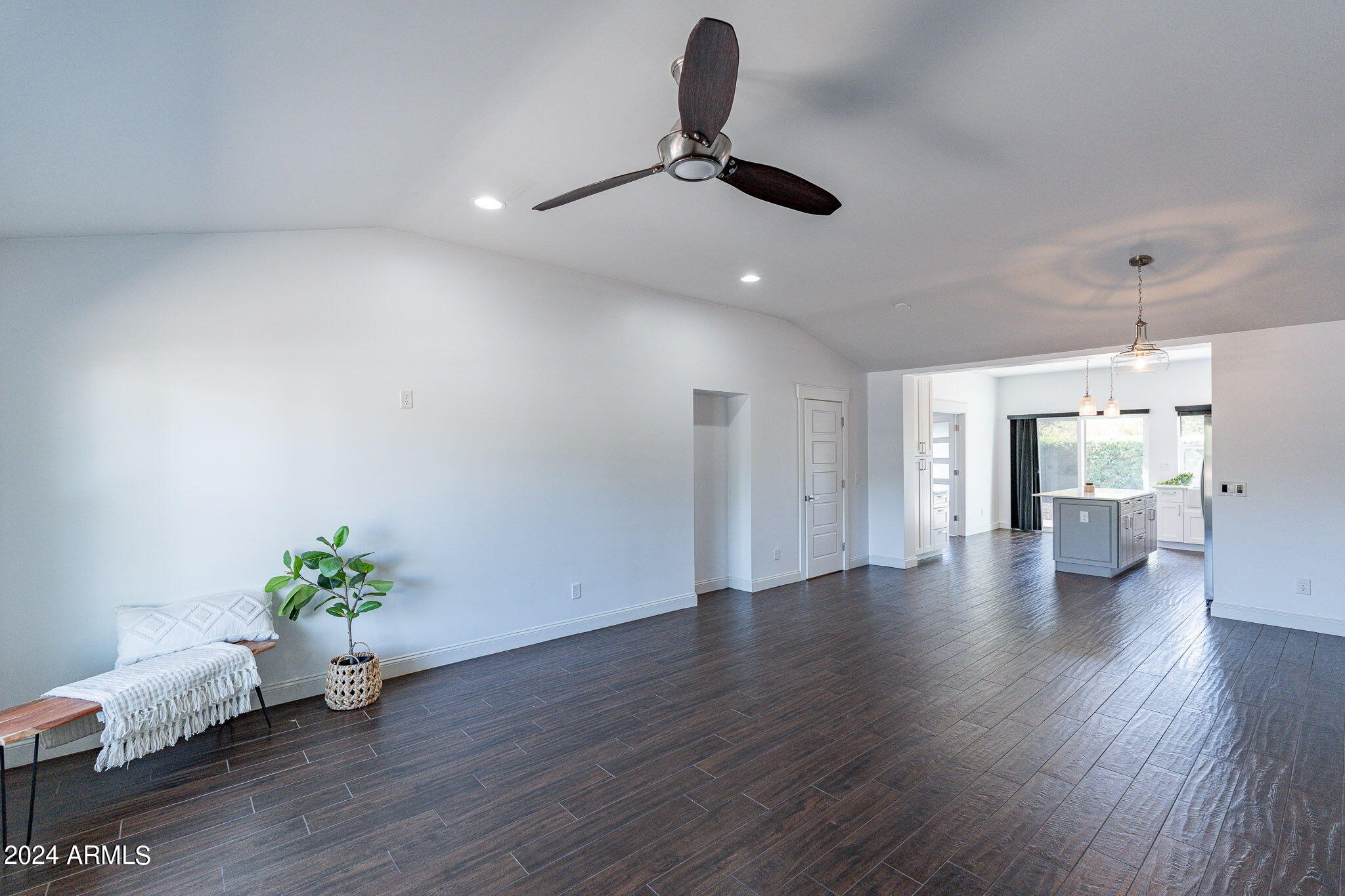 4139 E CAMPBELL Avenue