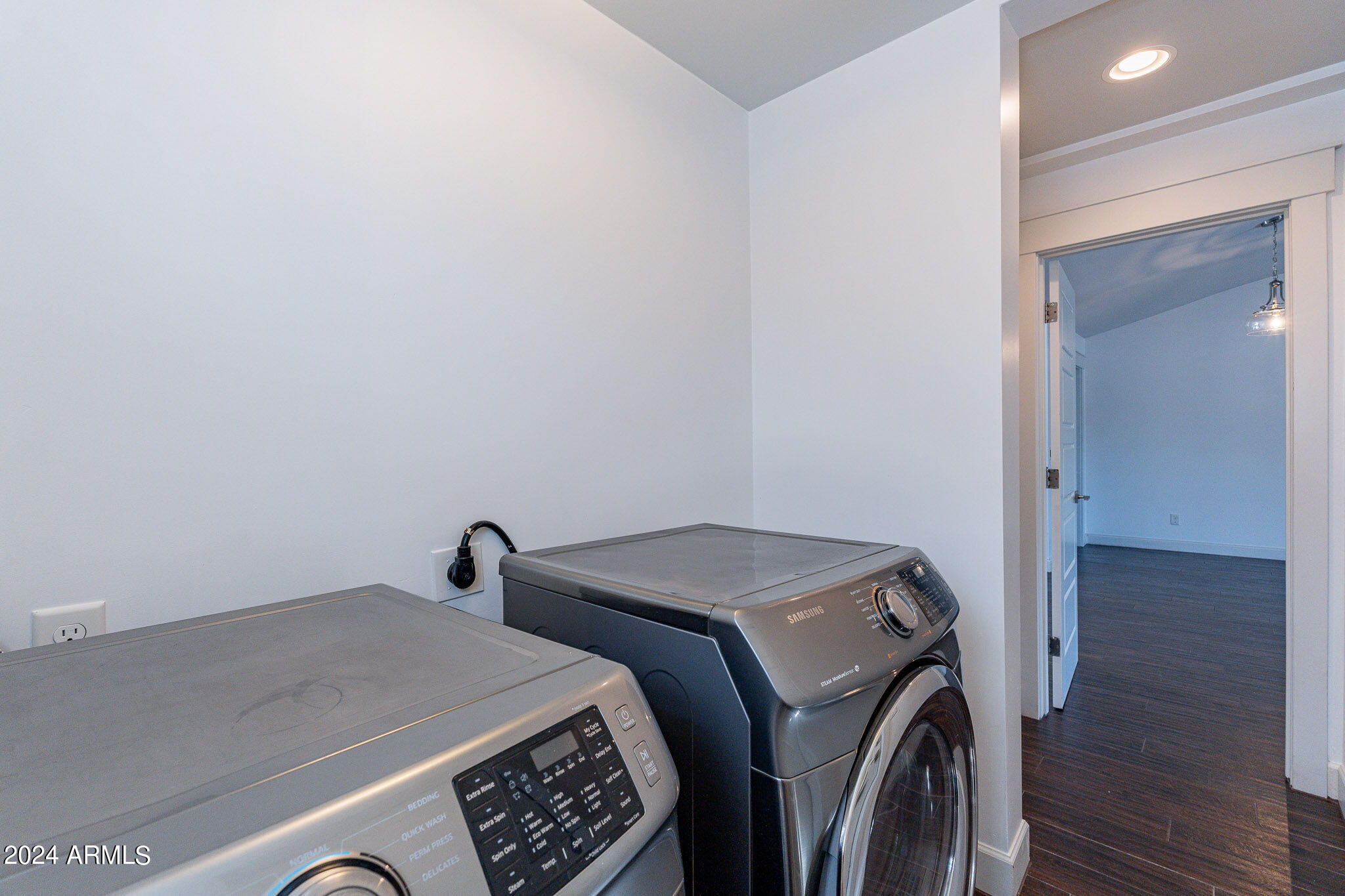 4139 E CAMPBELL Avenue