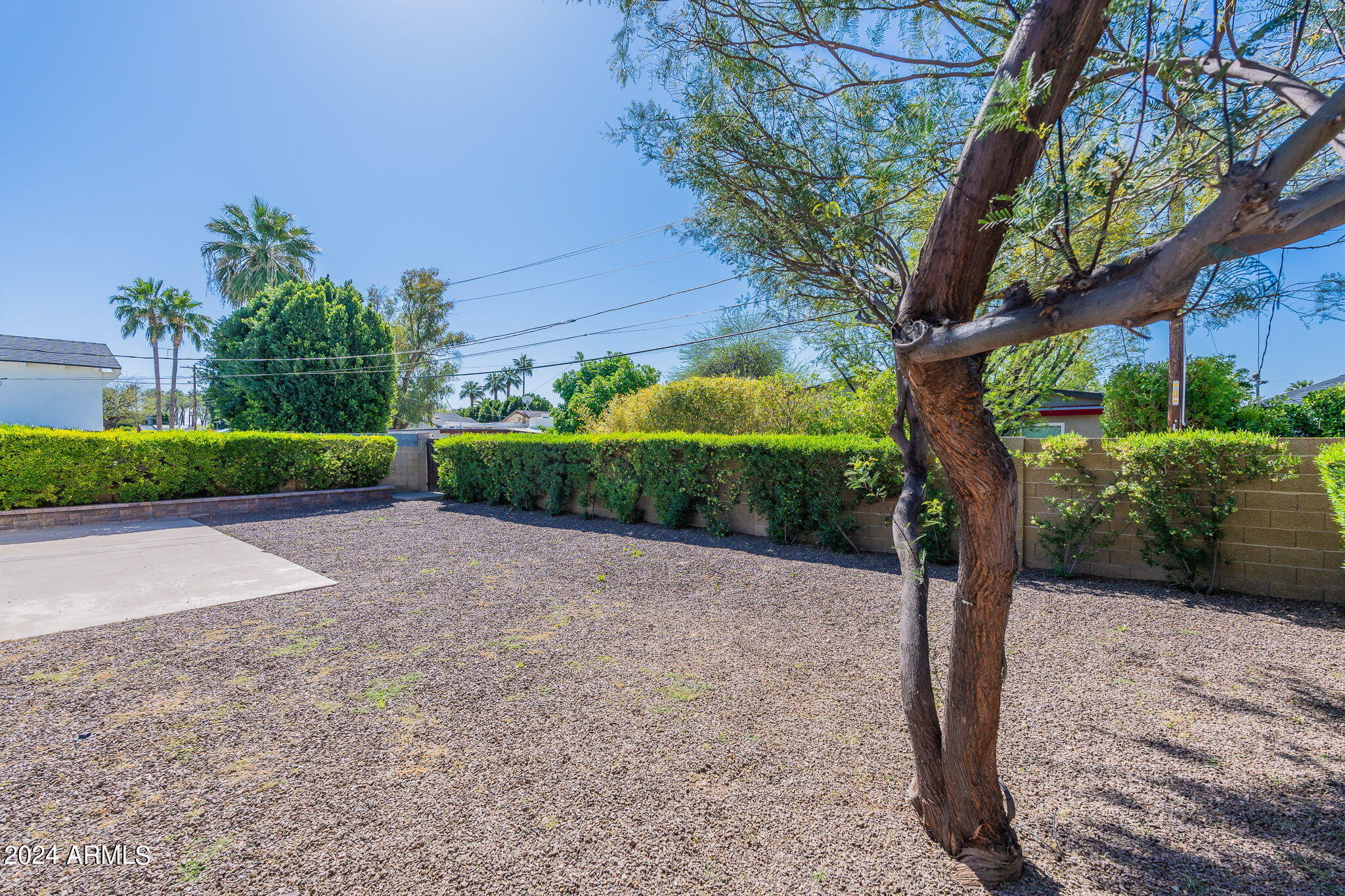 4139 E CAMPBELL Avenue