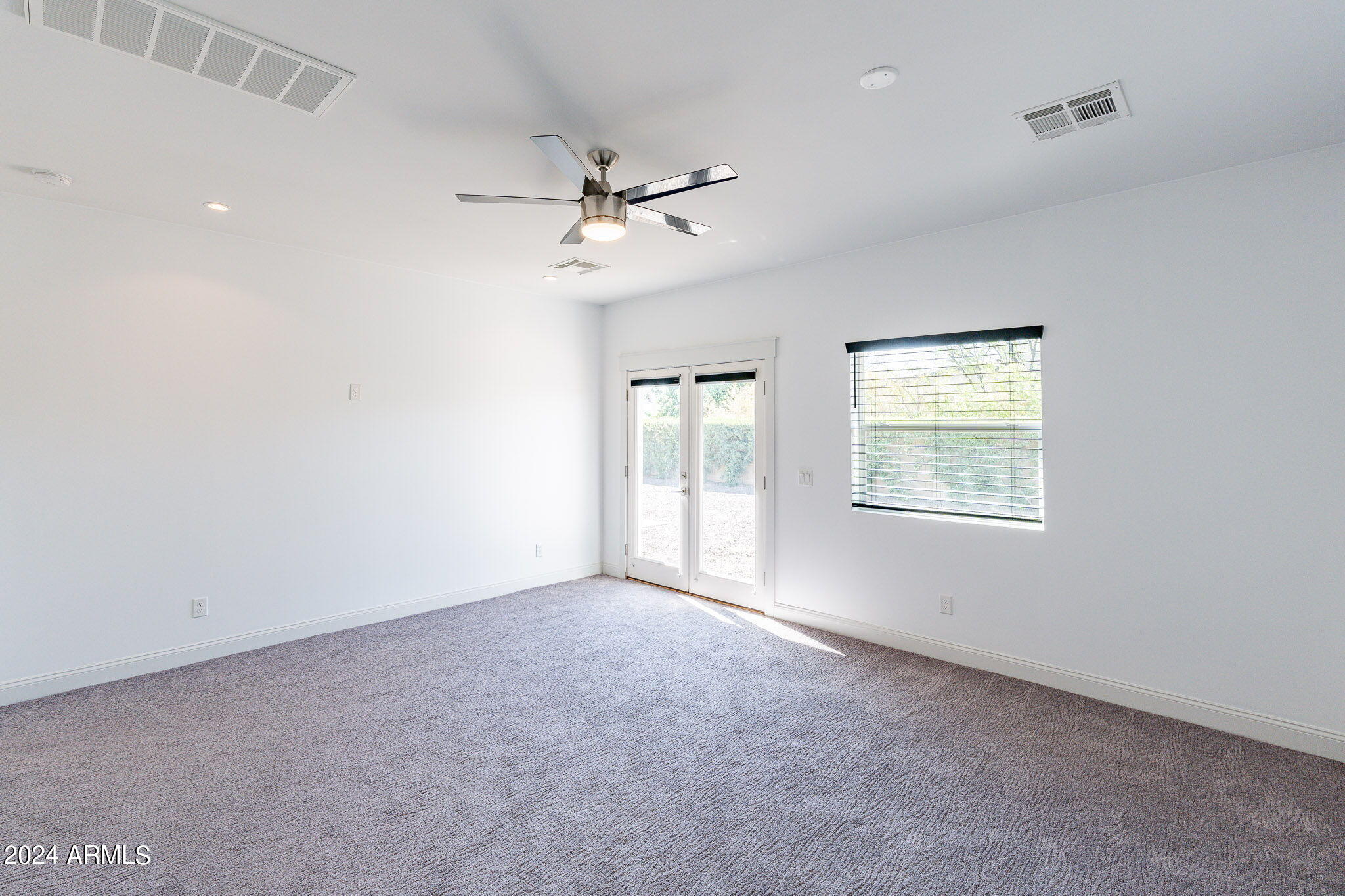 4139 E CAMPBELL Avenue