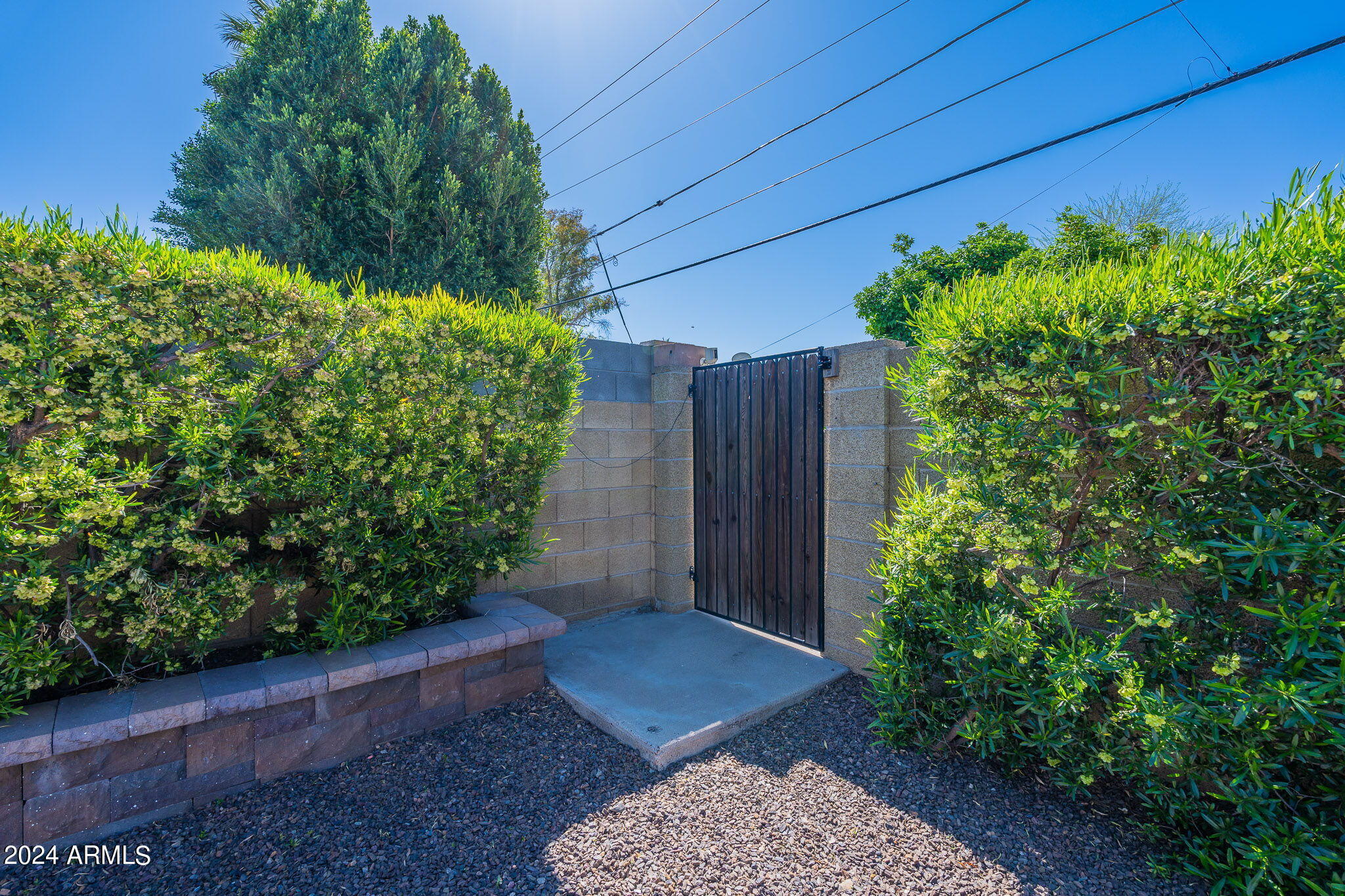 4139 E CAMPBELL Avenue