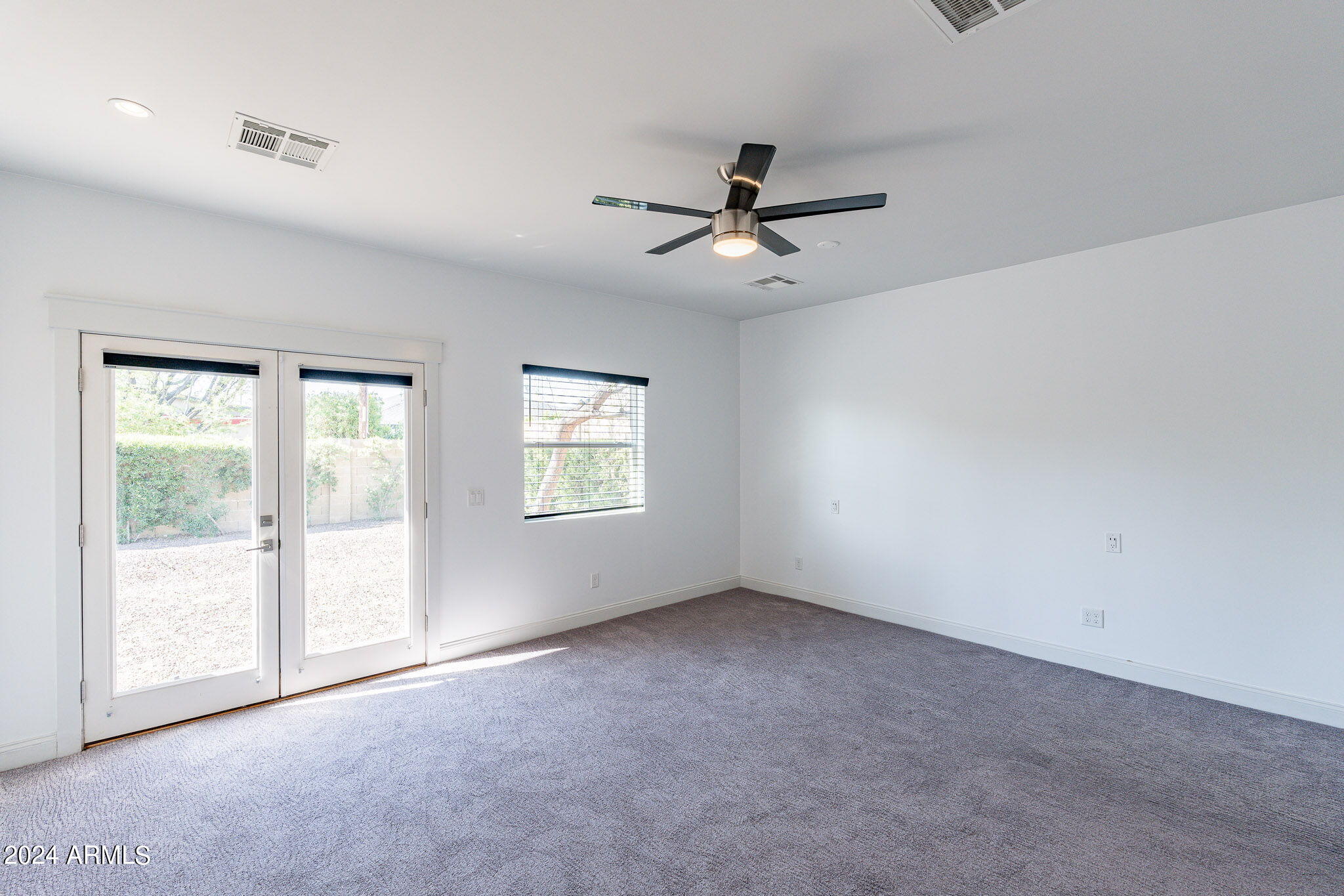 4139 E CAMPBELL Avenue