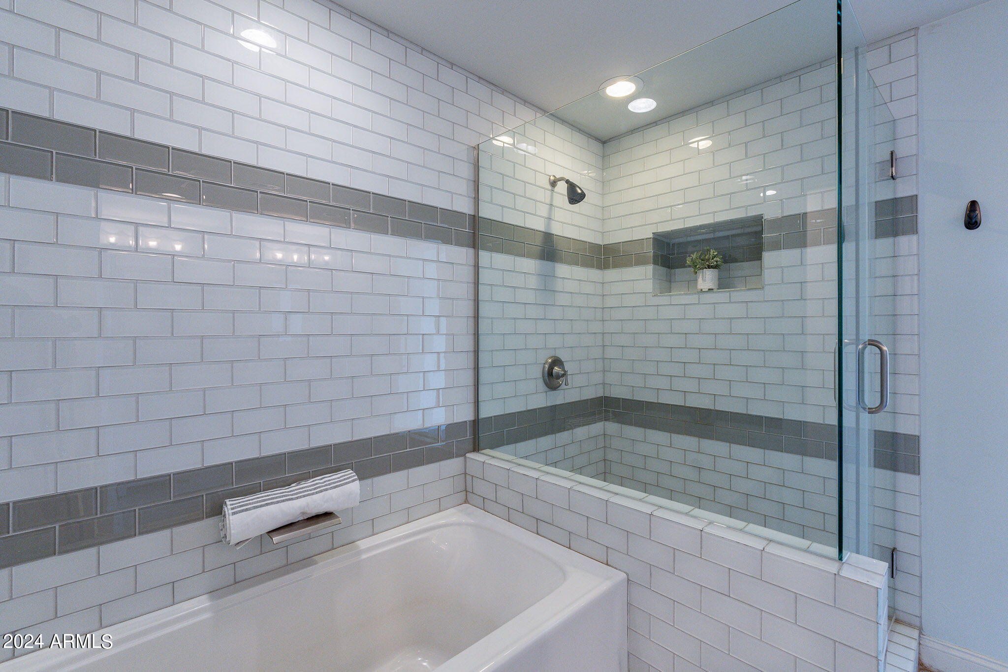 4139 E CAMPBELL Avenue