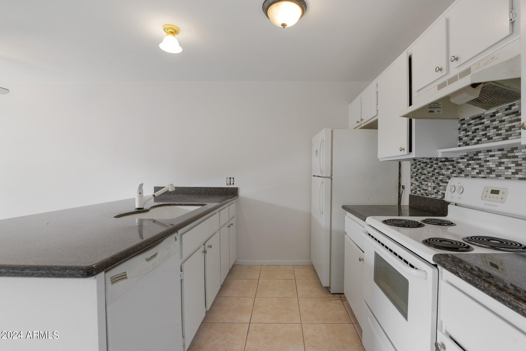 1929 E SANDRA Terrace