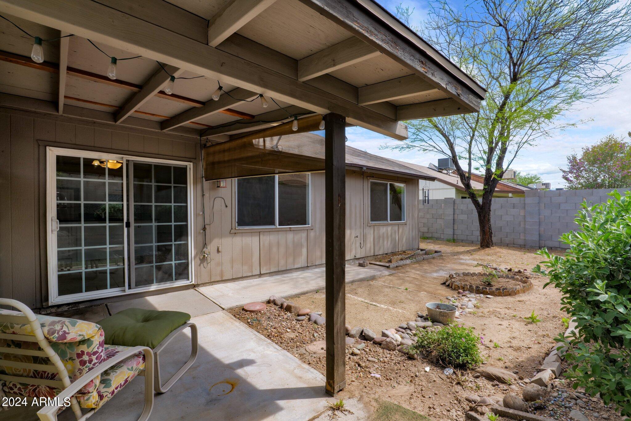 1929 E SANDRA Terrace