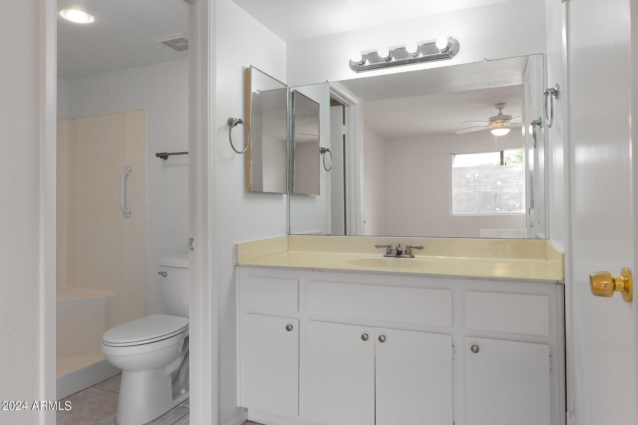 1929 E SANDRA Terrace