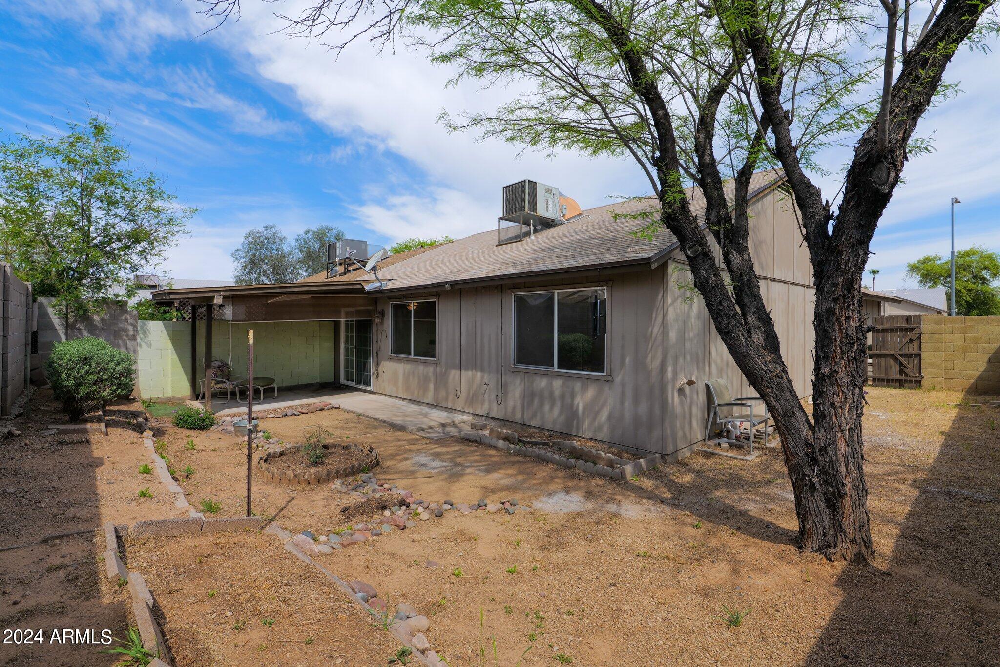 1929 E SANDRA Terrace