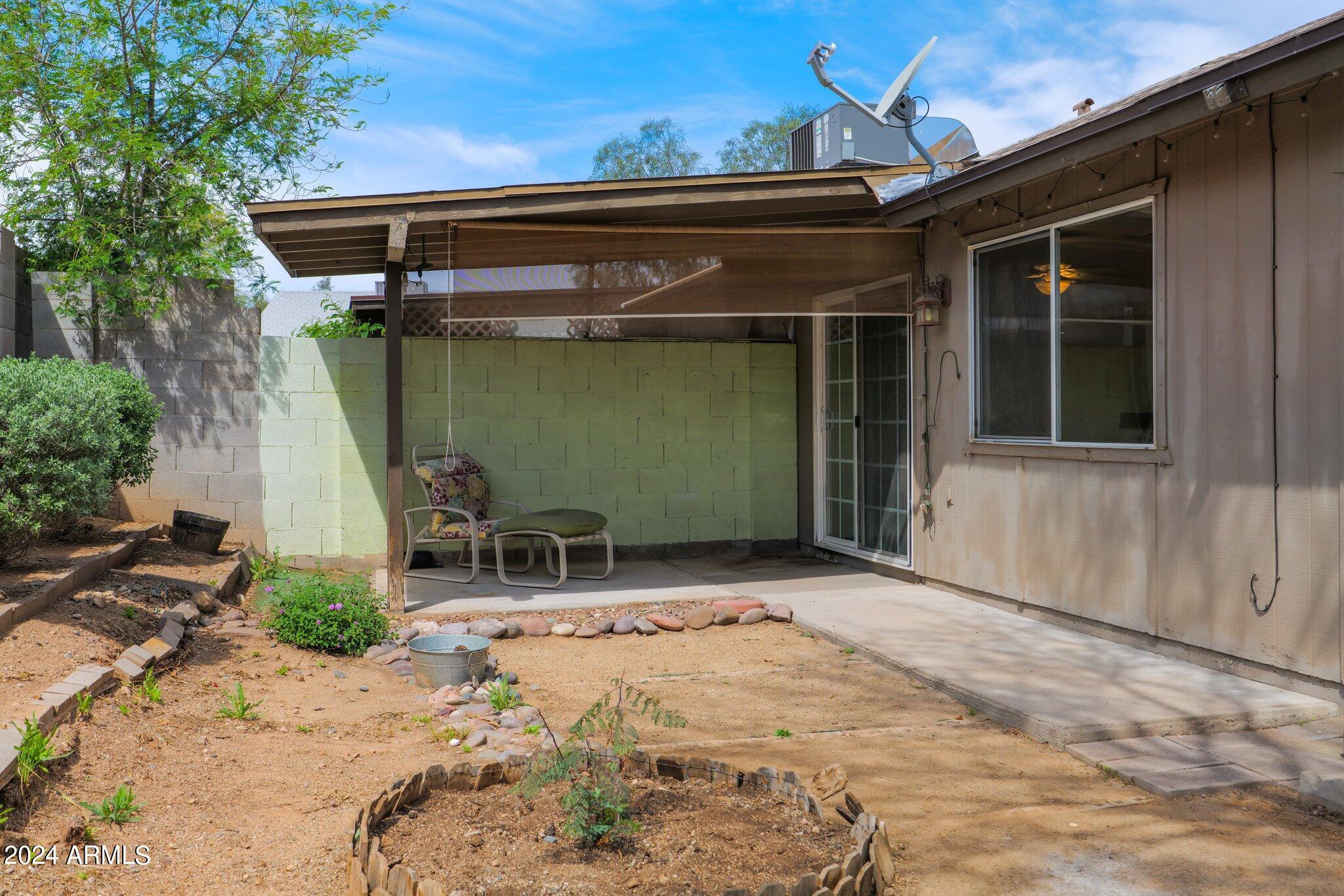 1929 E SANDRA Terrace