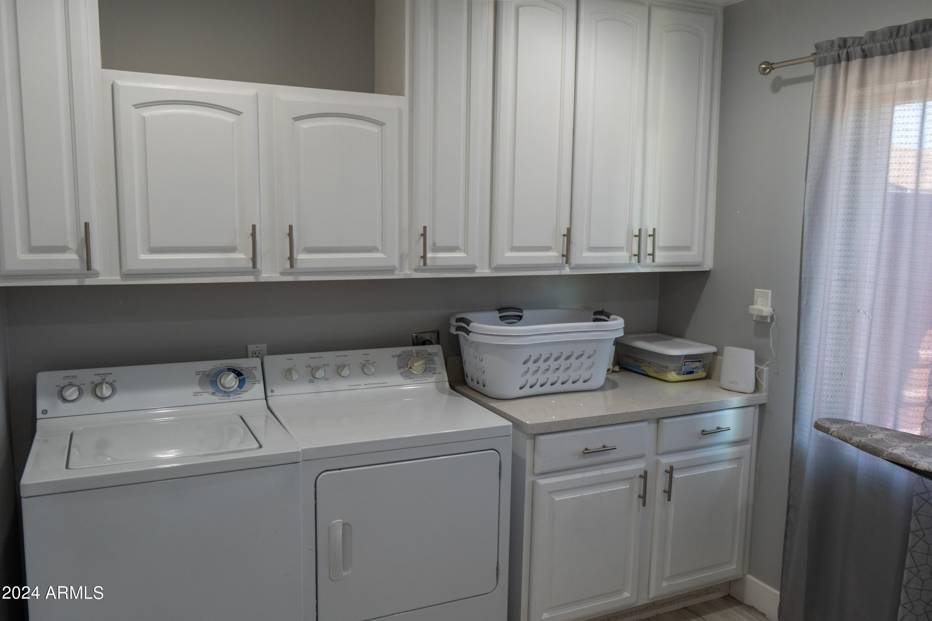 2145 W FAIRMOUNT Avenue