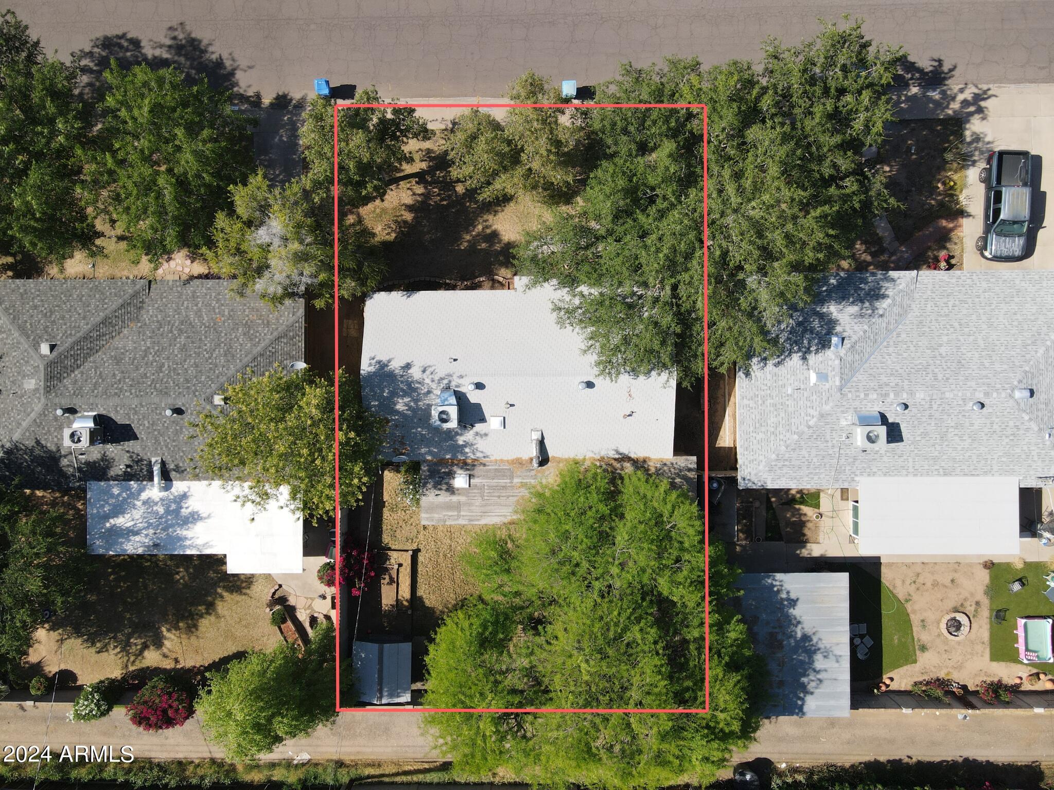 2329 E MONTECITO Avenue