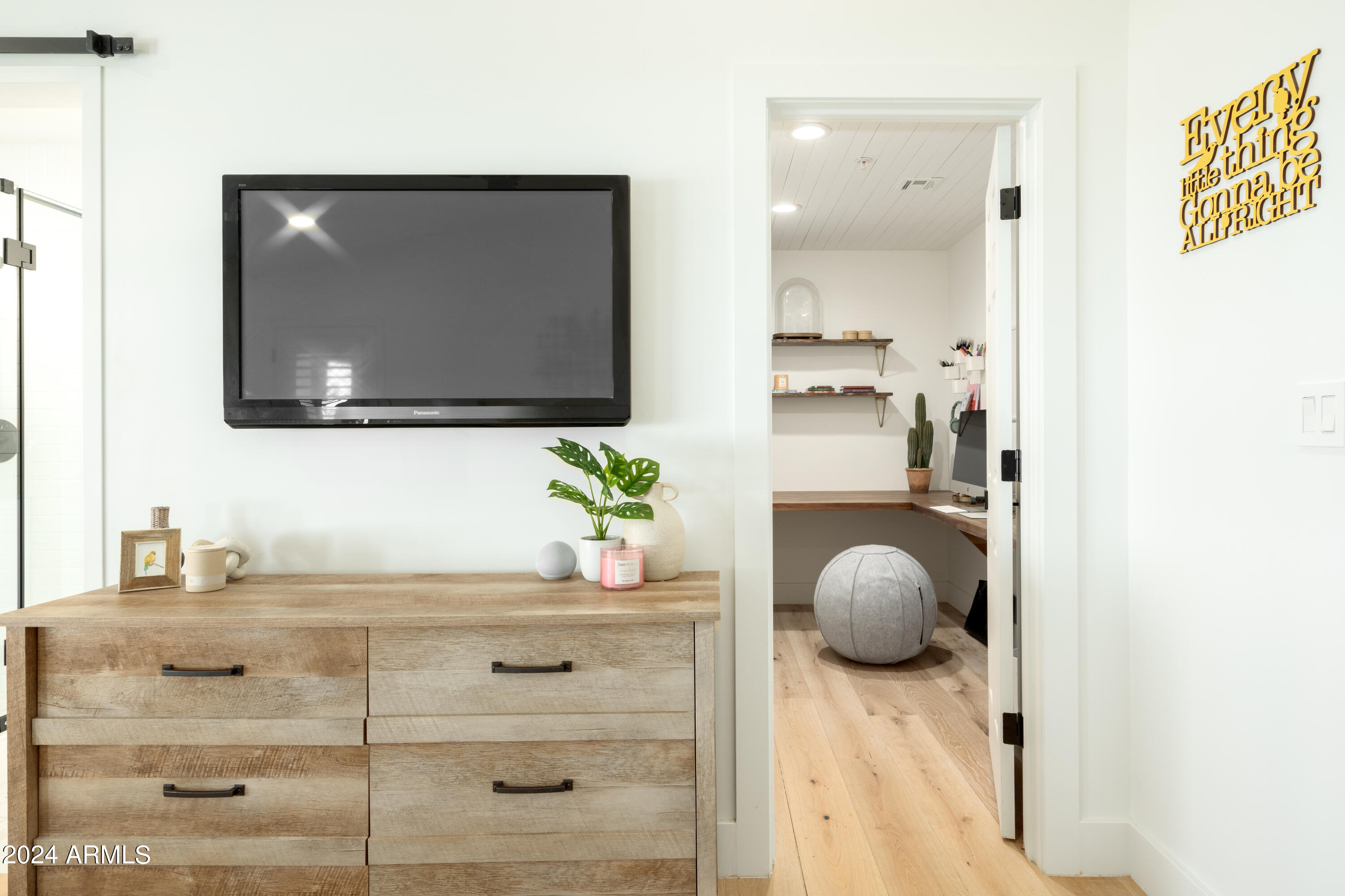 8634 E CLUBHOUSE Way