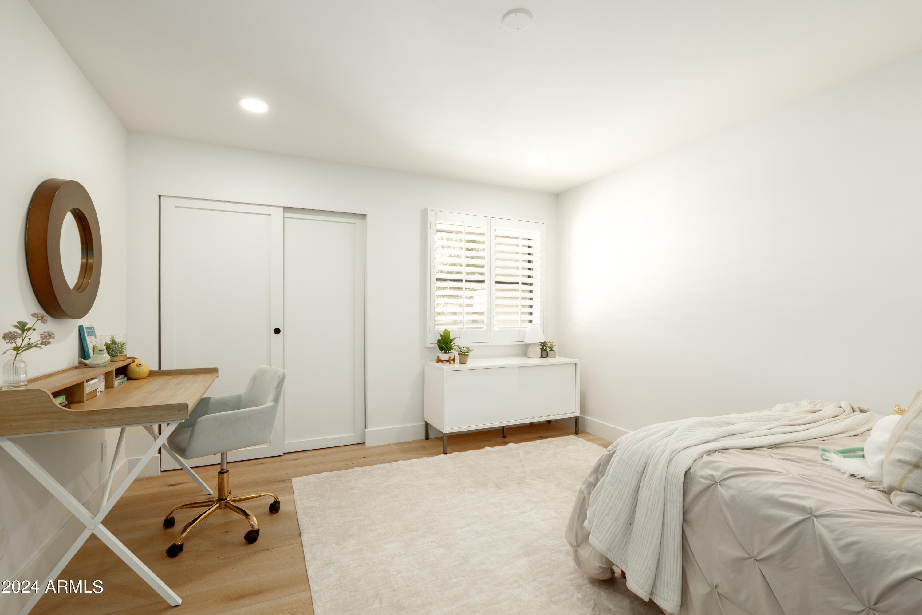 8634 E CLUBHOUSE Way