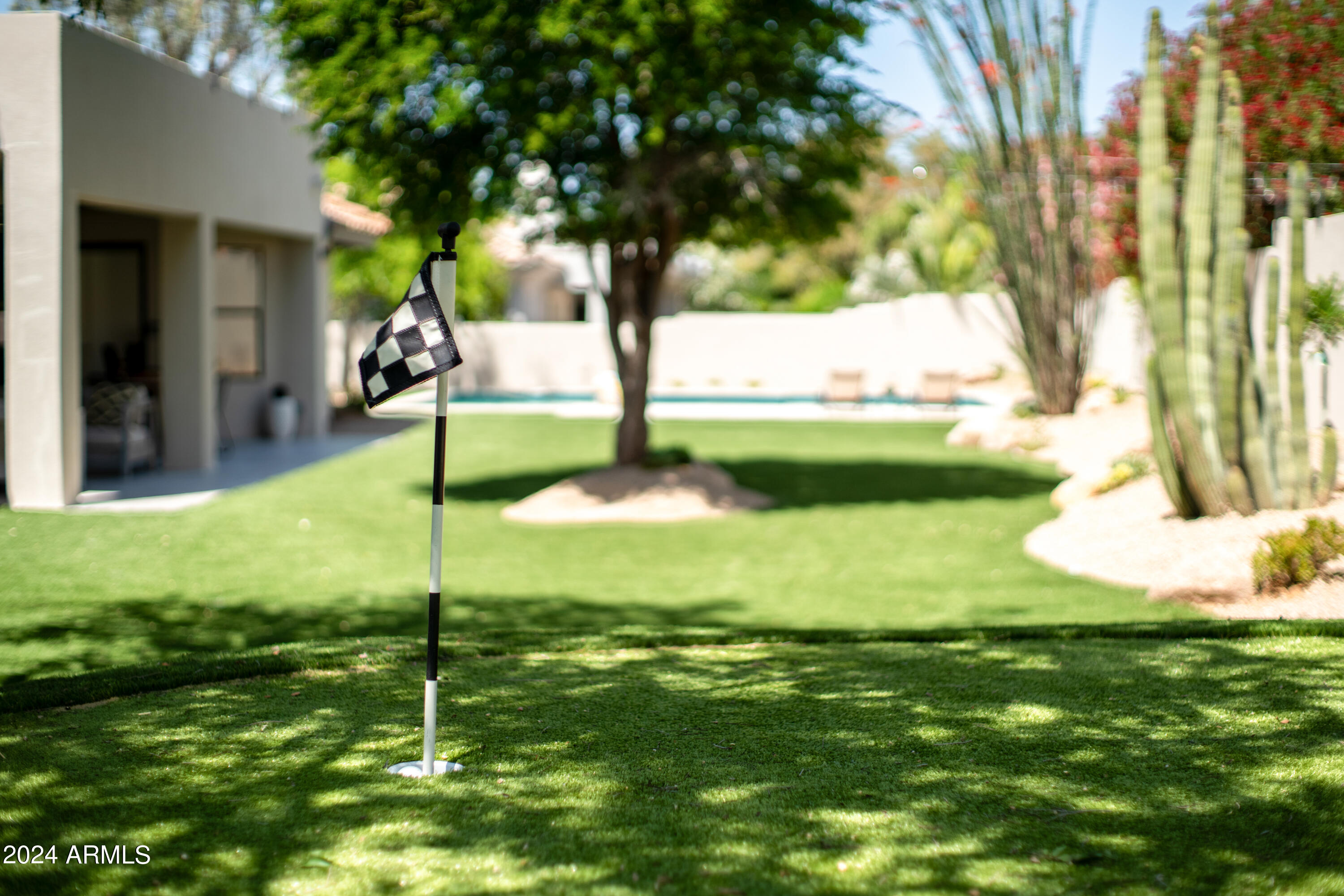 8634 E CLUBHOUSE Way