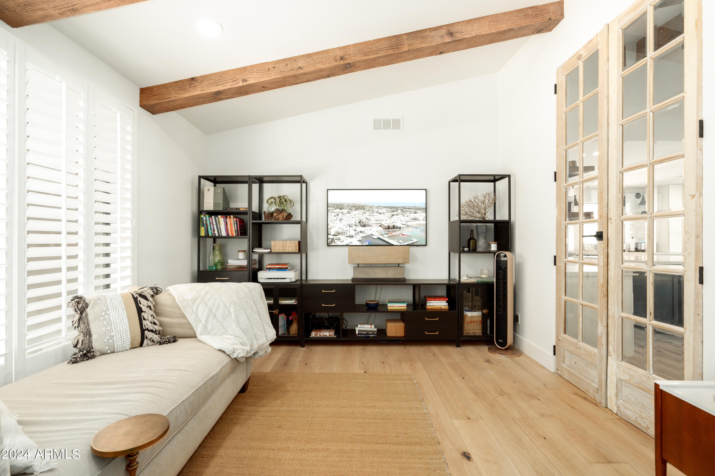 8634 E CLUBHOUSE Way