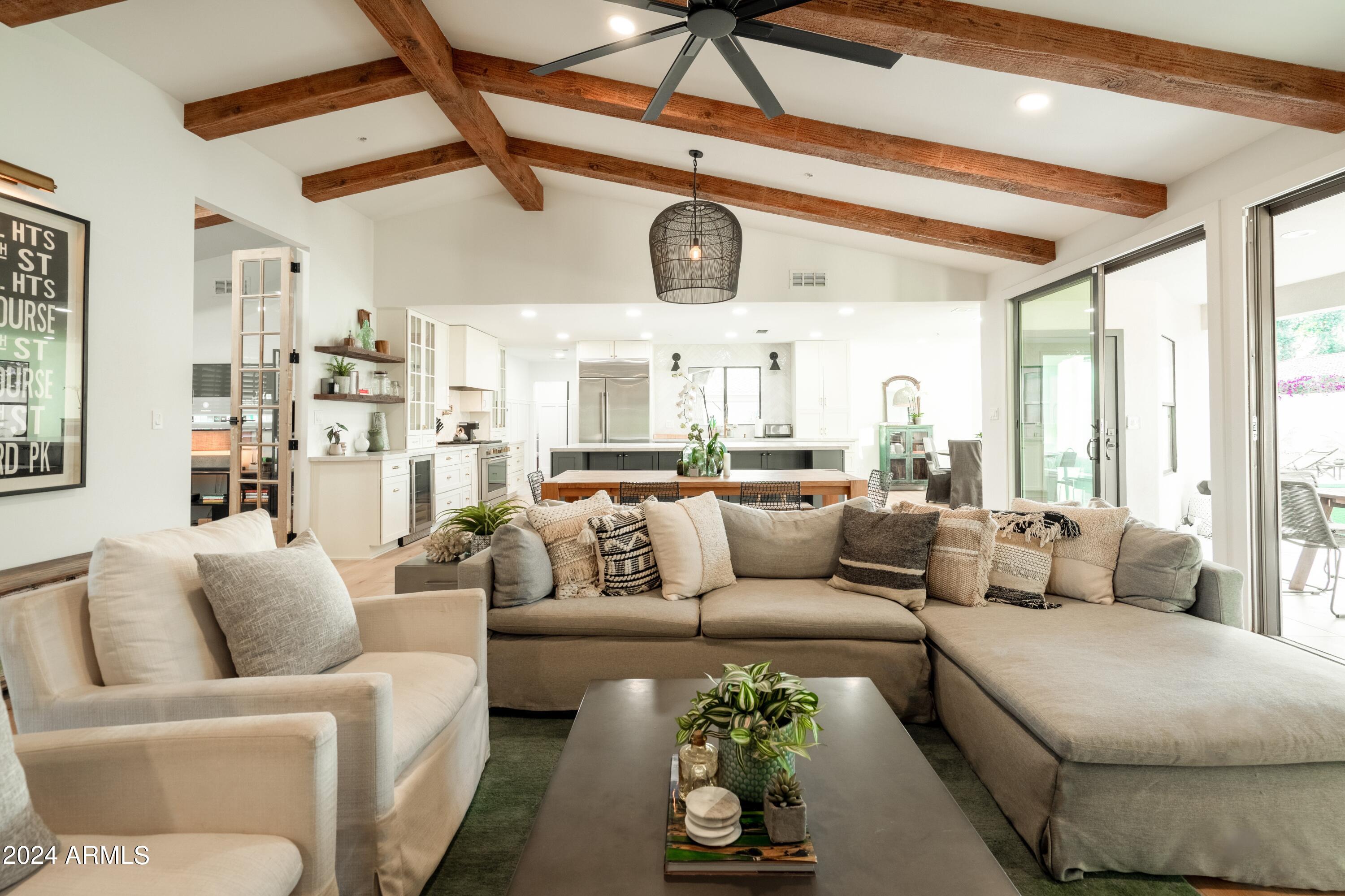 8634 E CLUBHOUSE Way