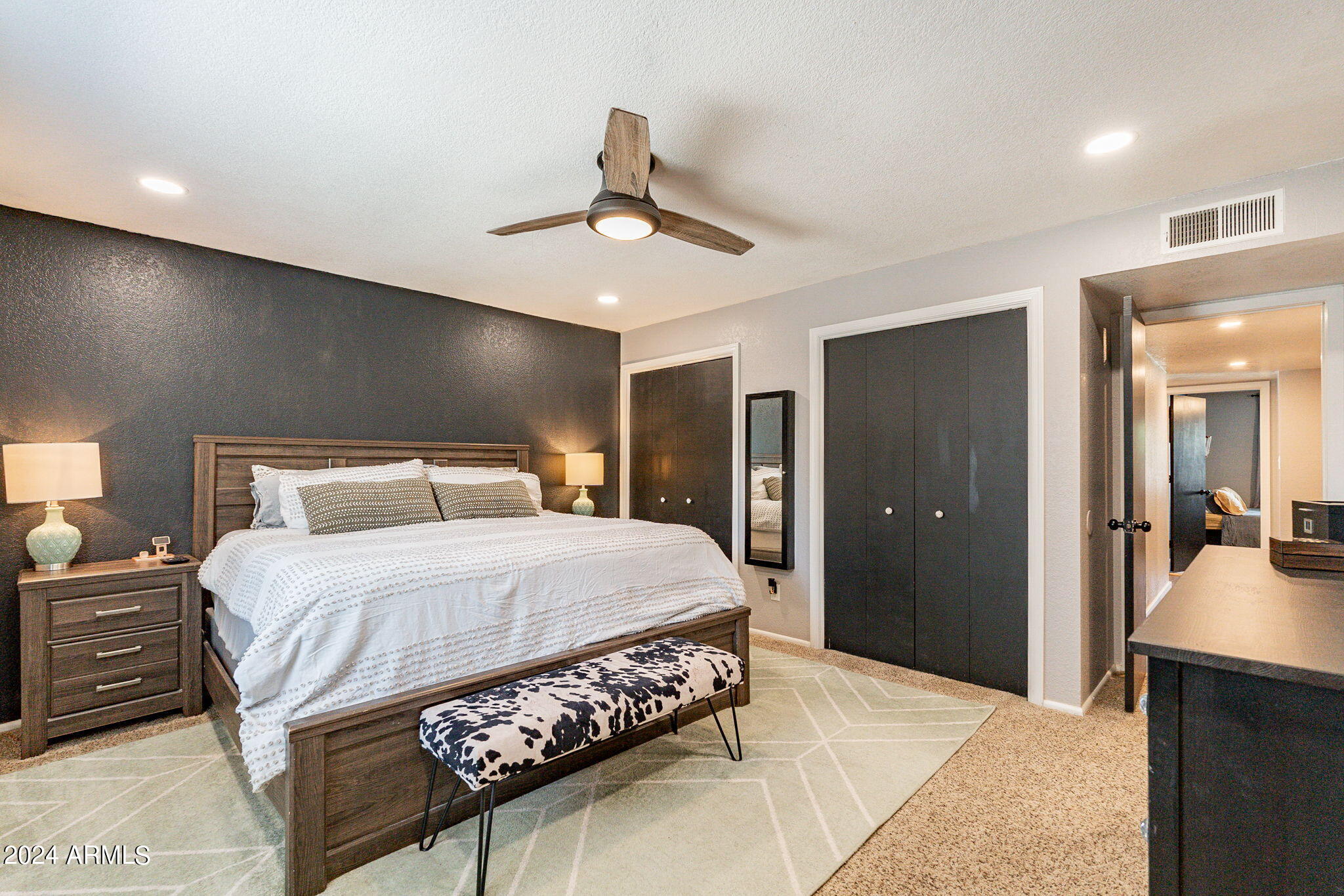 2442 E EVERGREEN Street