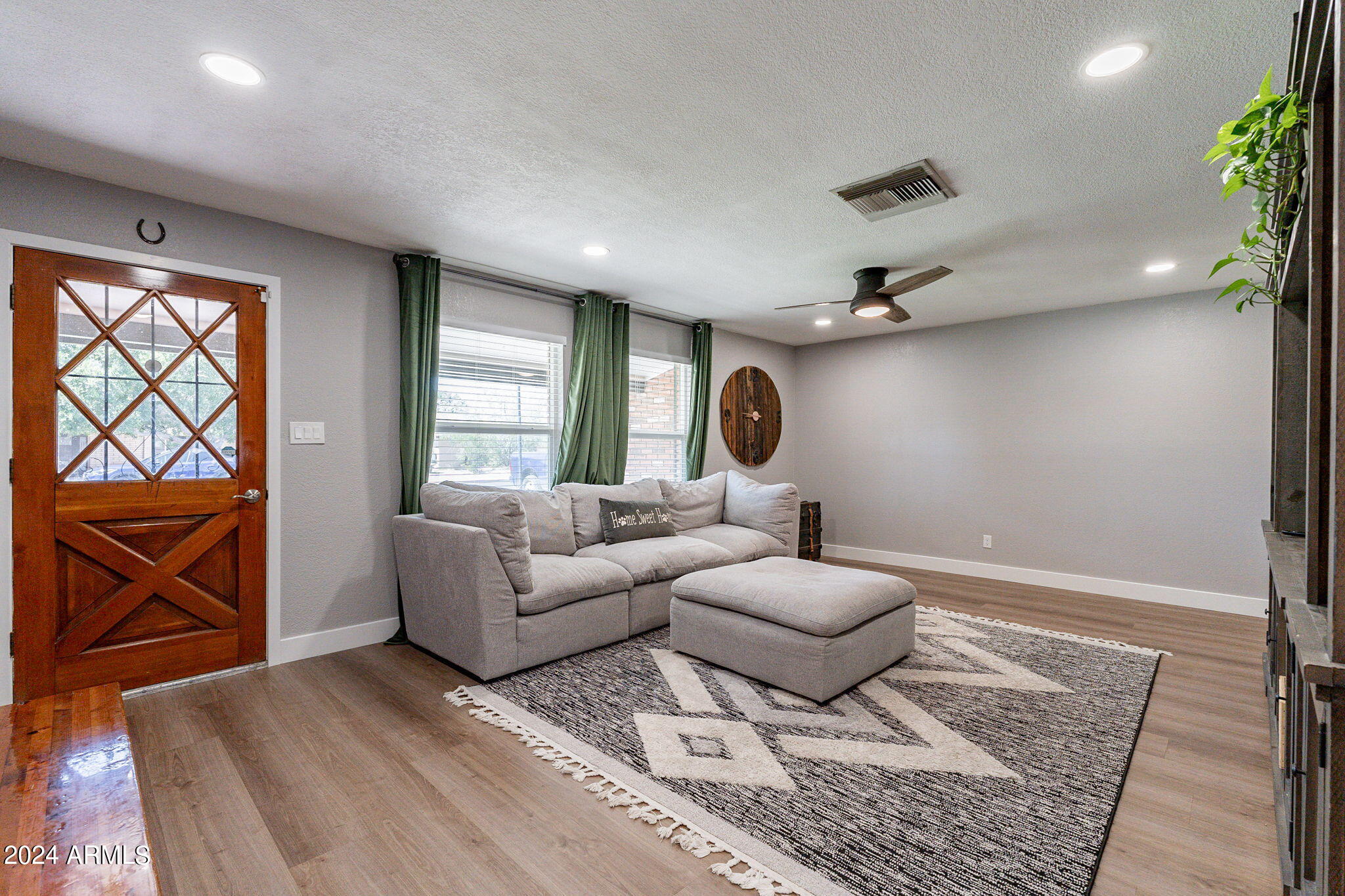 2442 E EVERGREEN Street