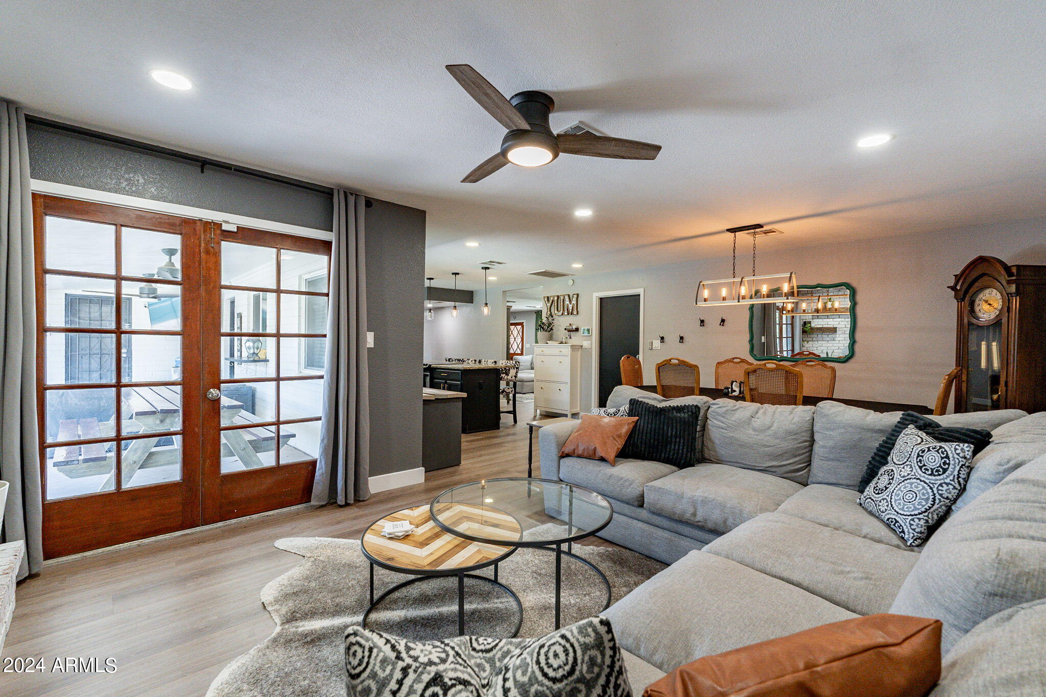 2442 E EVERGREEN Street