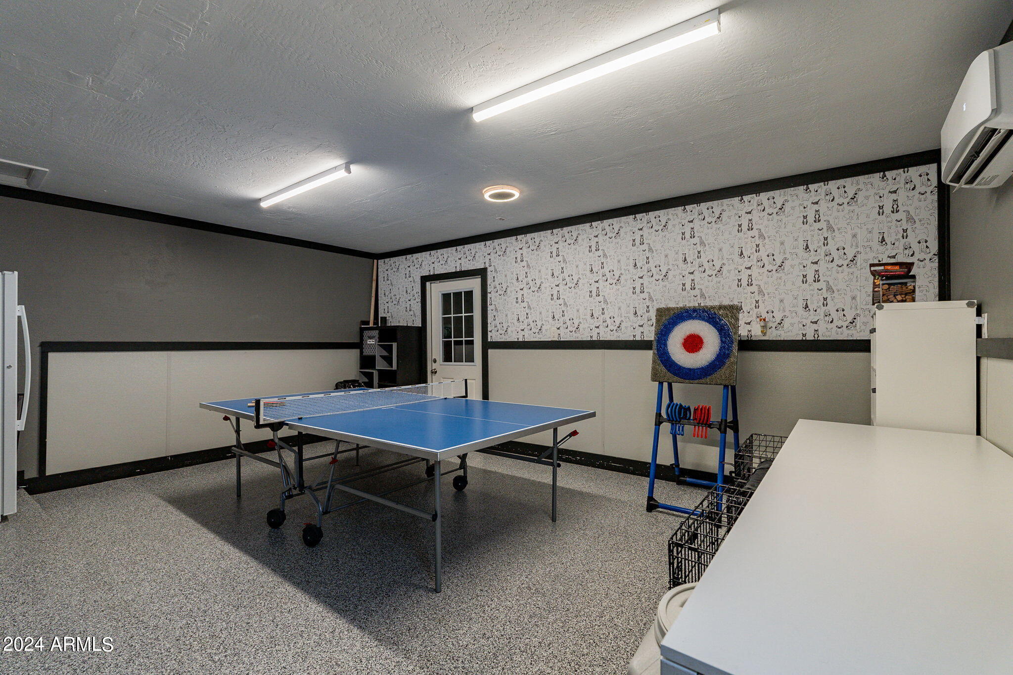 2442 E EVERGREEN Street