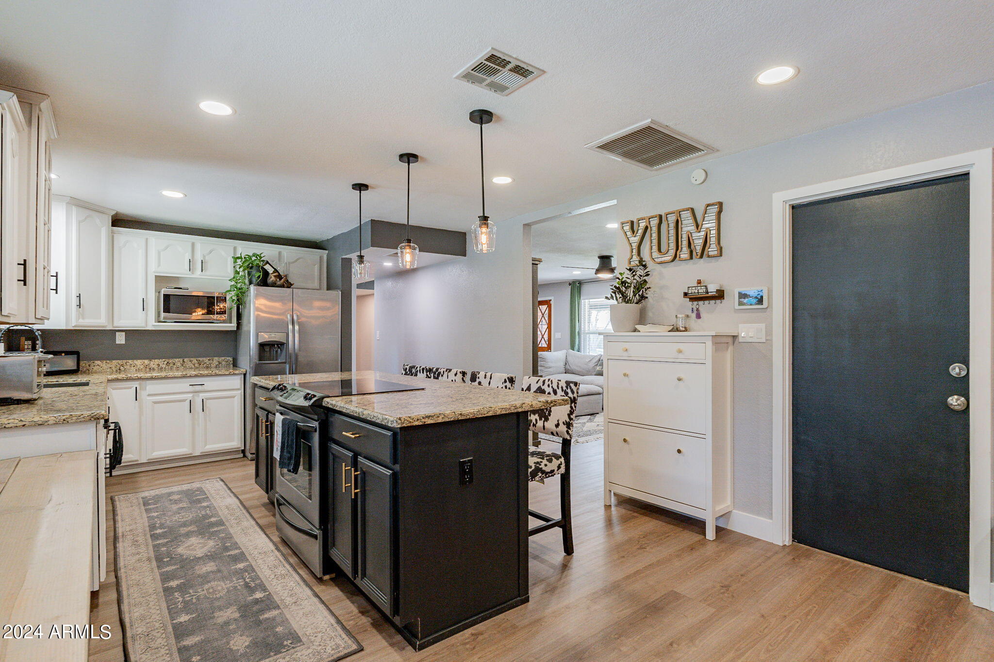 2442 E EVERGREEN Street