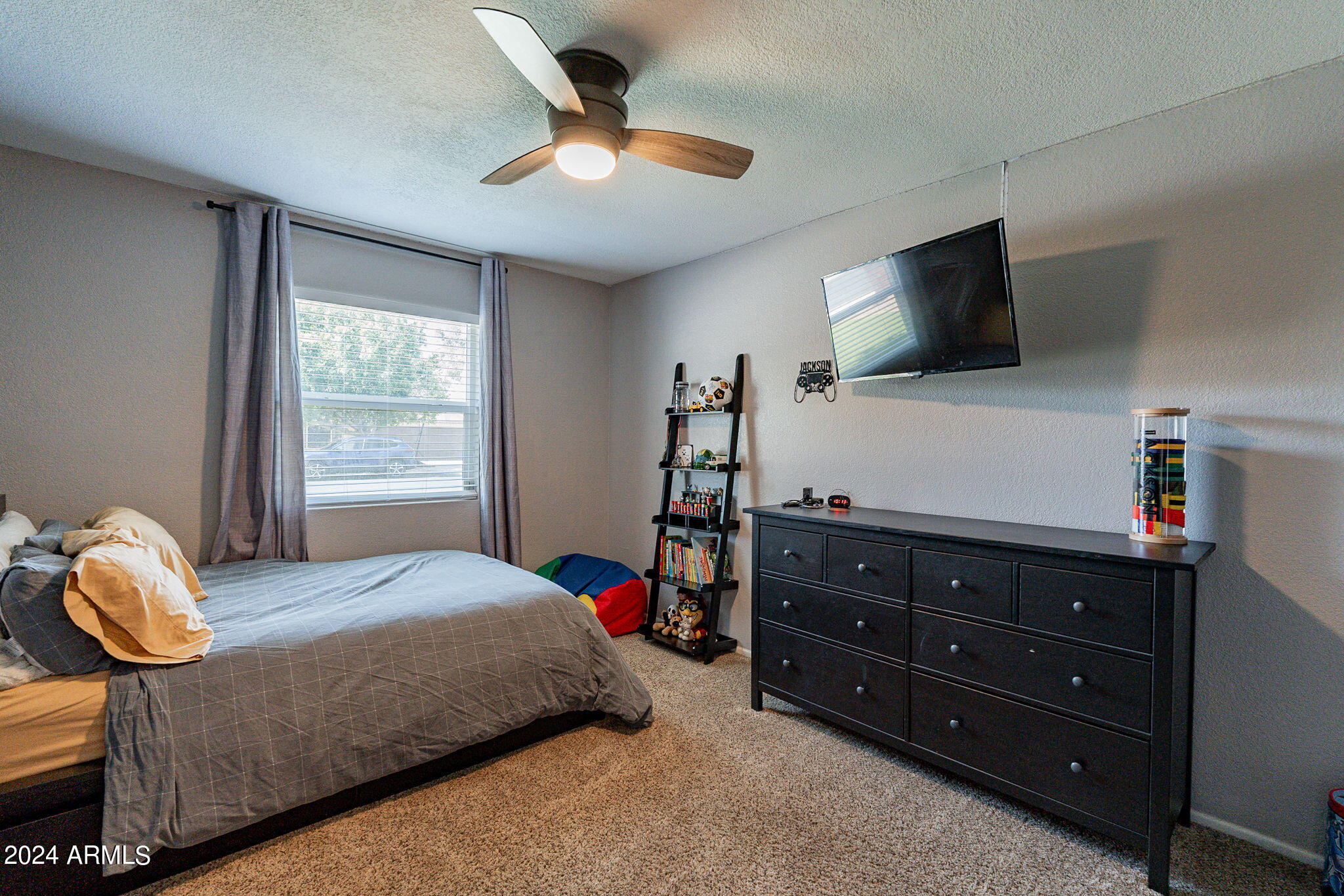 2442 E EVERGREEN Street