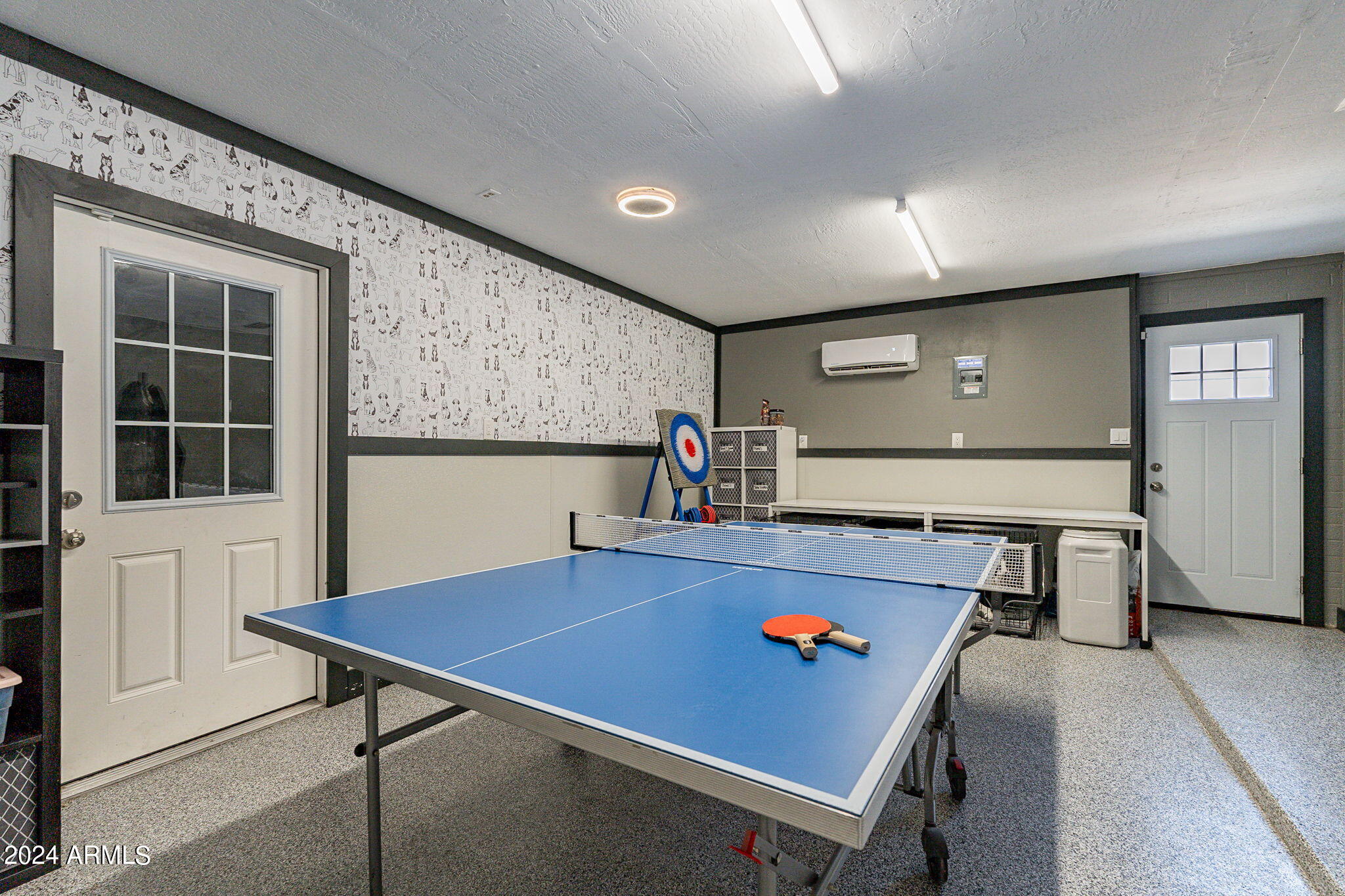 2442 E EVERGREEN Street