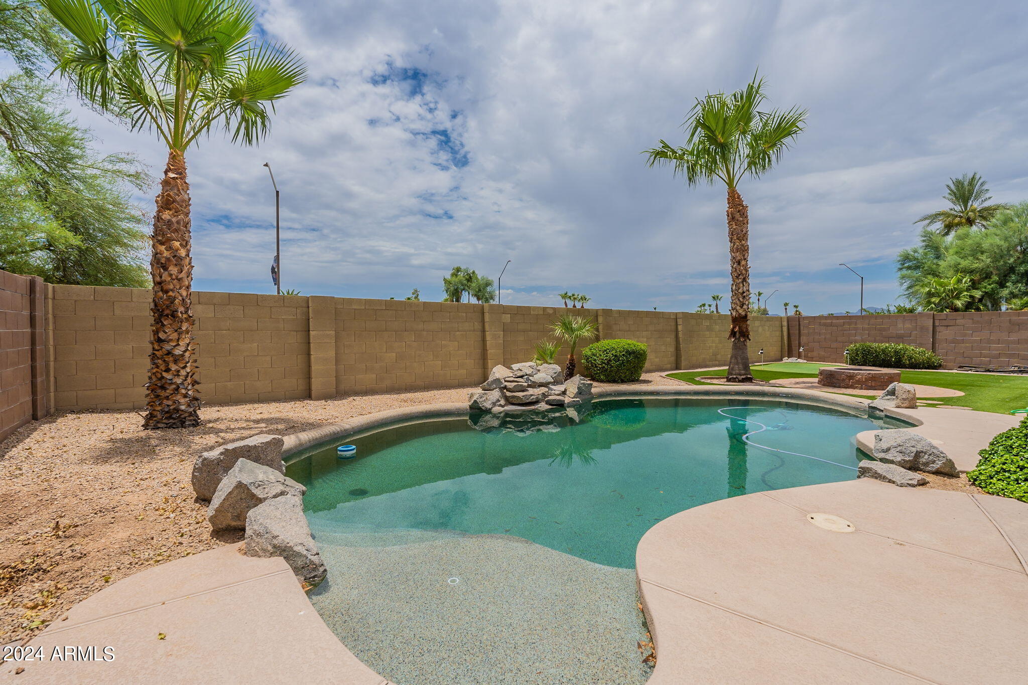 14587 W HILLSIDE Street