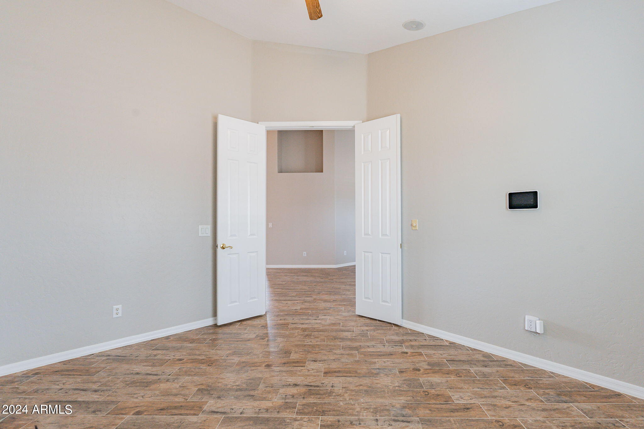 14587 W HILLSIDE Street