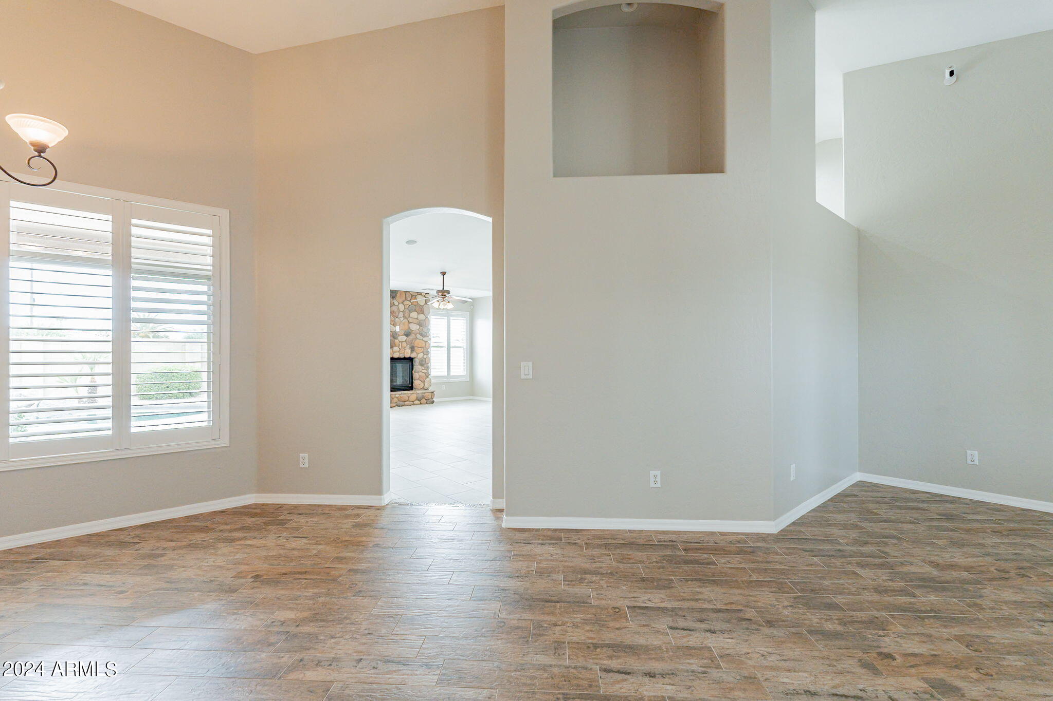 14587 W HILLSIDE Street