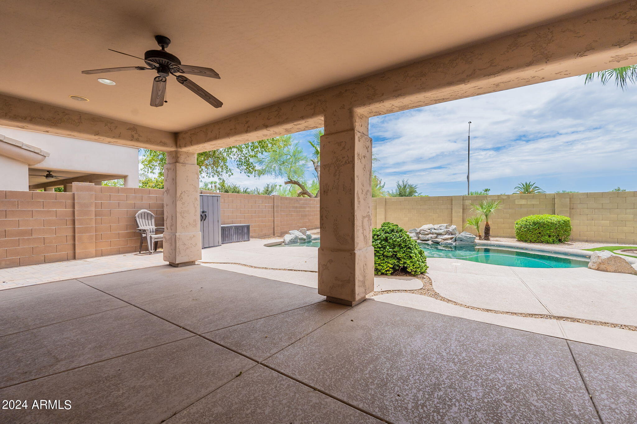 14587 W HILLSIDE Street