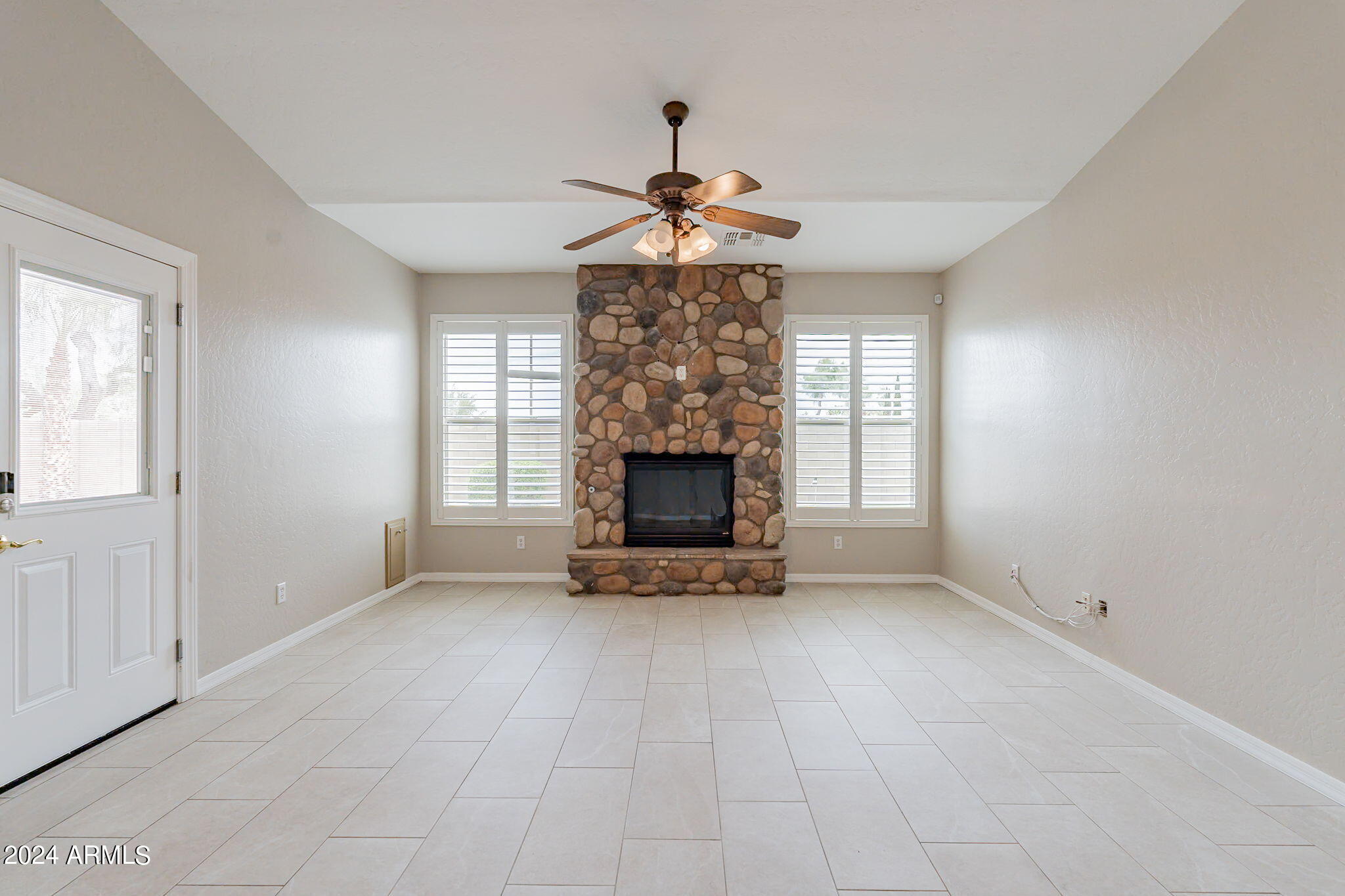 14587 W HILLSIDE Street