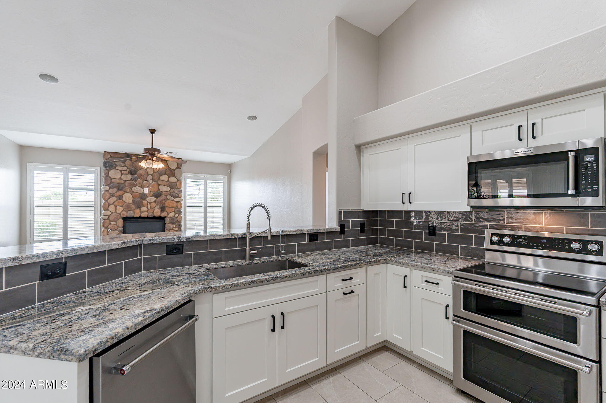 14587 W HILLSIDE Street