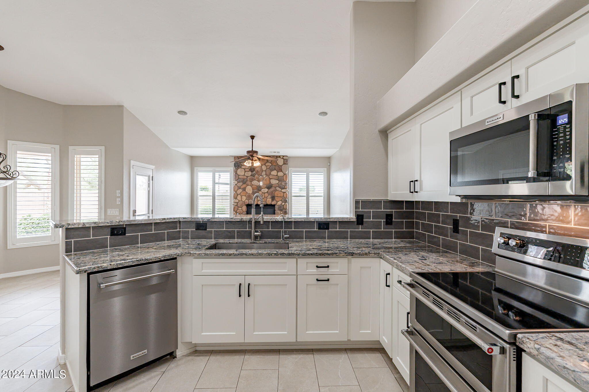 14587 W HILLSIDE Street