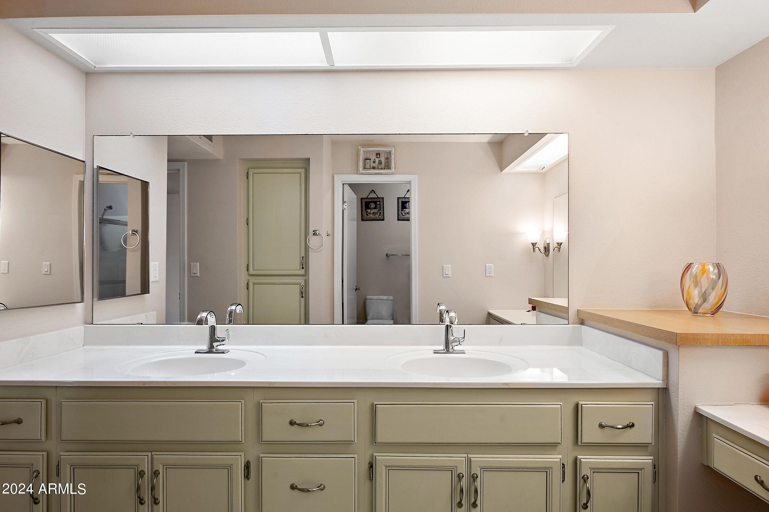 10409 E TWILIGHT Drive