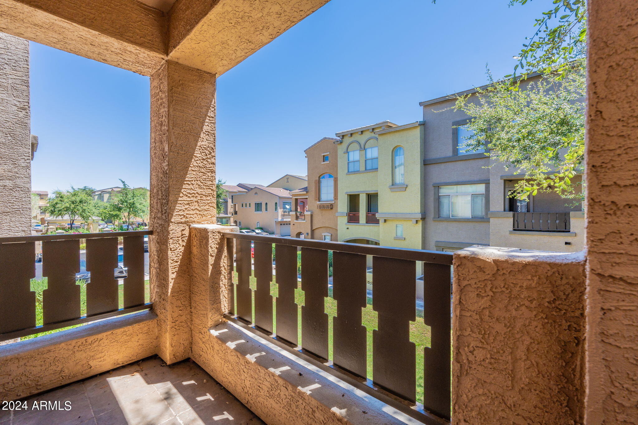 16825 N 14TH Street, 11