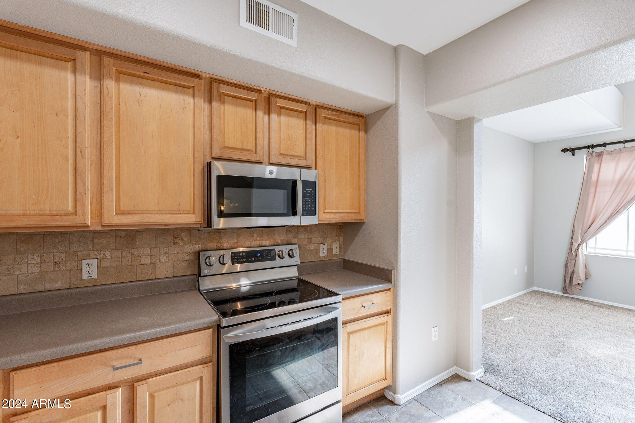 16825 N 14TH Street, 11