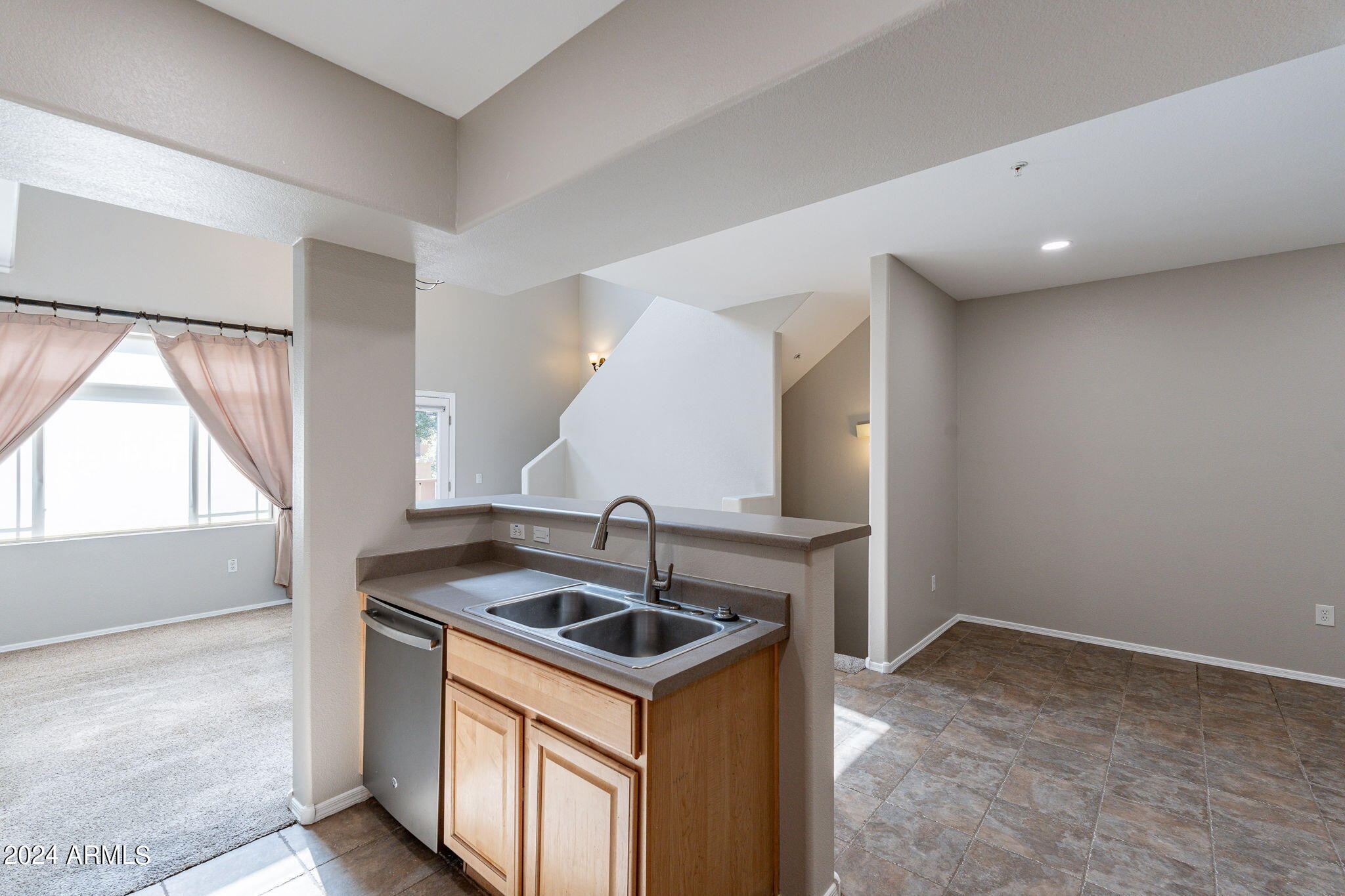 16825 N 14TH Street, 11