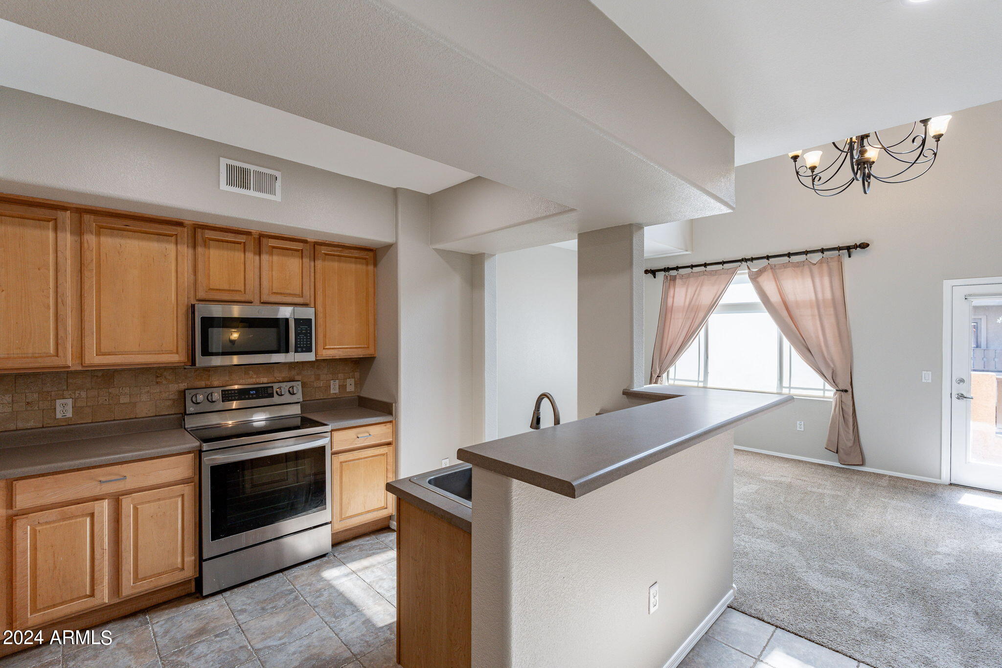 16825 N 14TH Street, 11