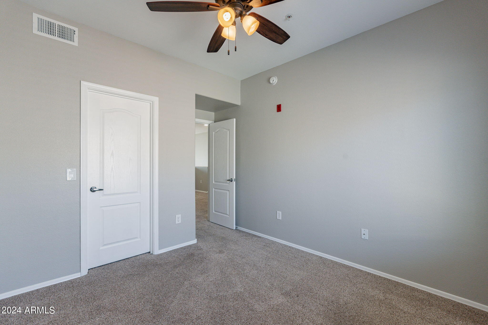 16825 N 14TH Street, 11