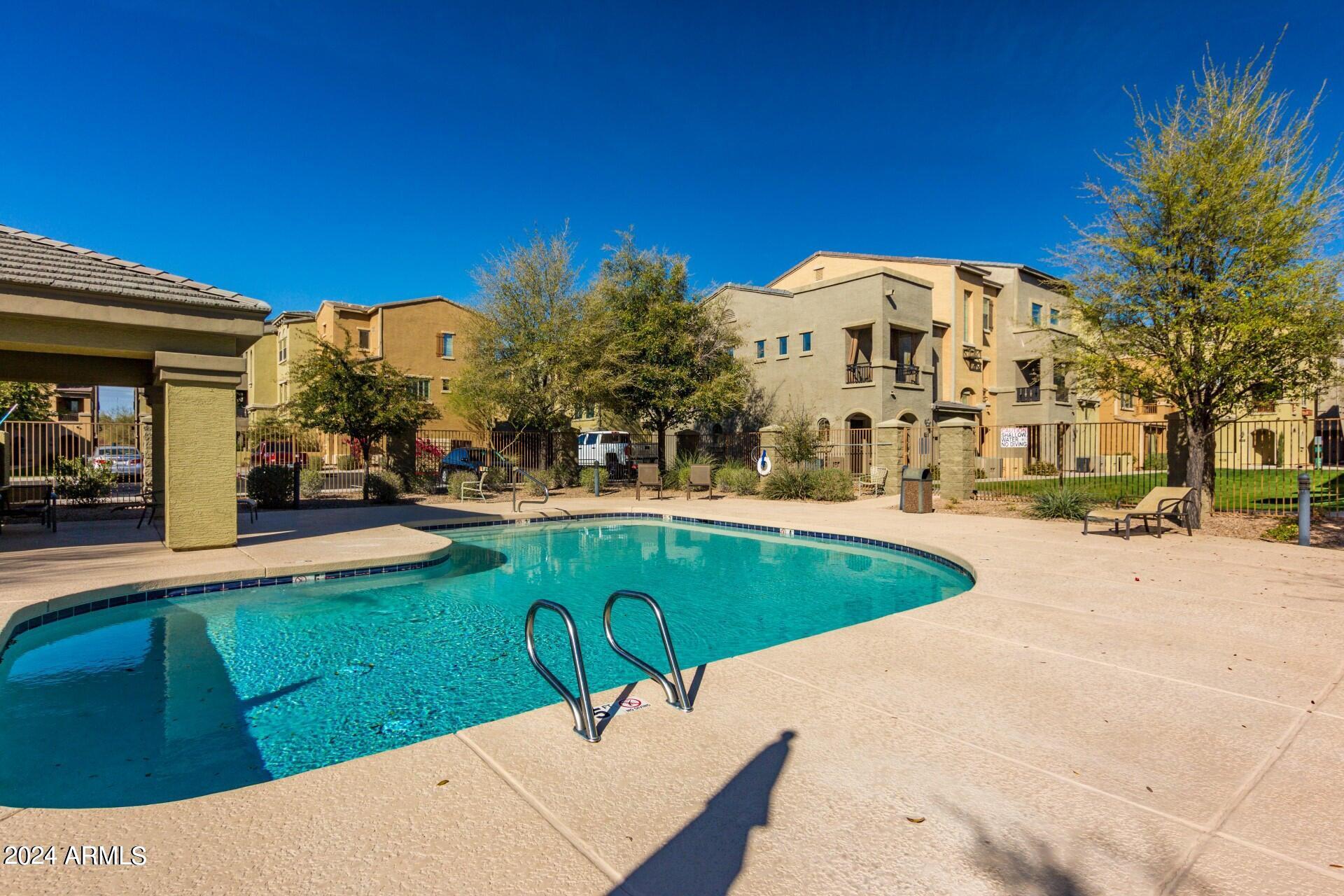 16825 N 14TH Street, 11