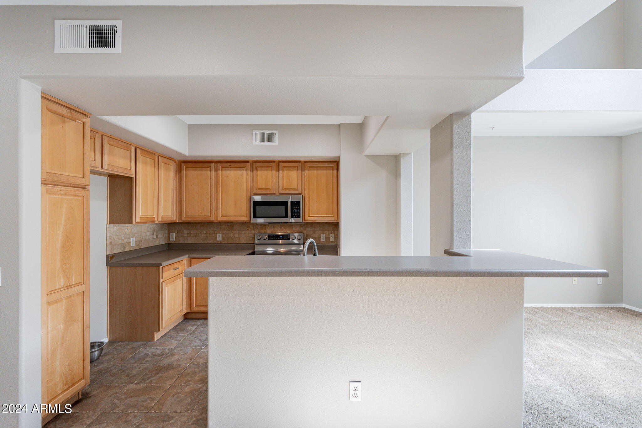 16825 N 14TH Street, 11