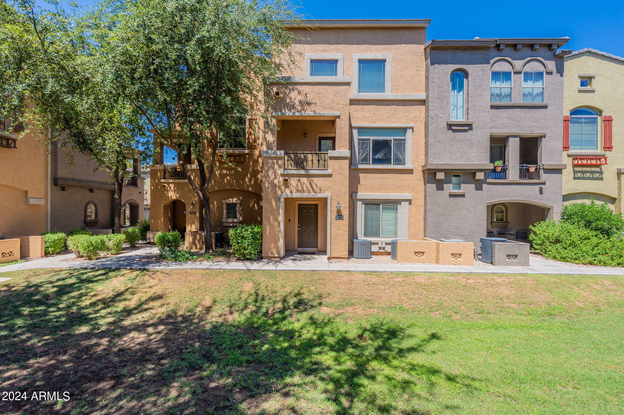 16825 N 14TH Street, 11