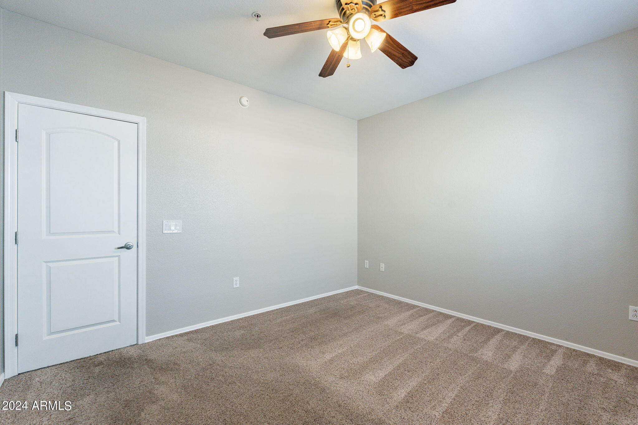 16825 N 14TH Street, 11