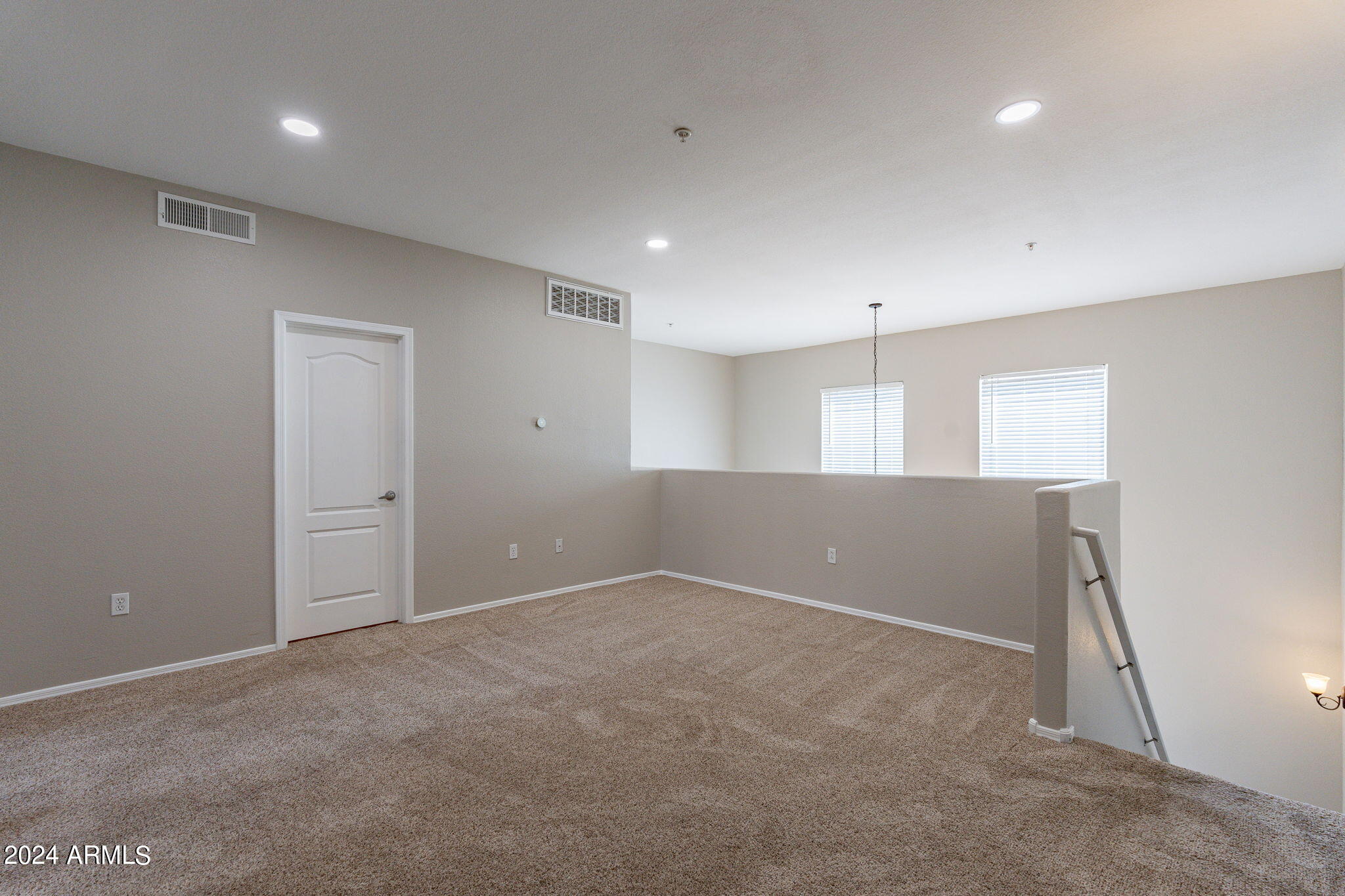 16825 N 14TH Street, 11